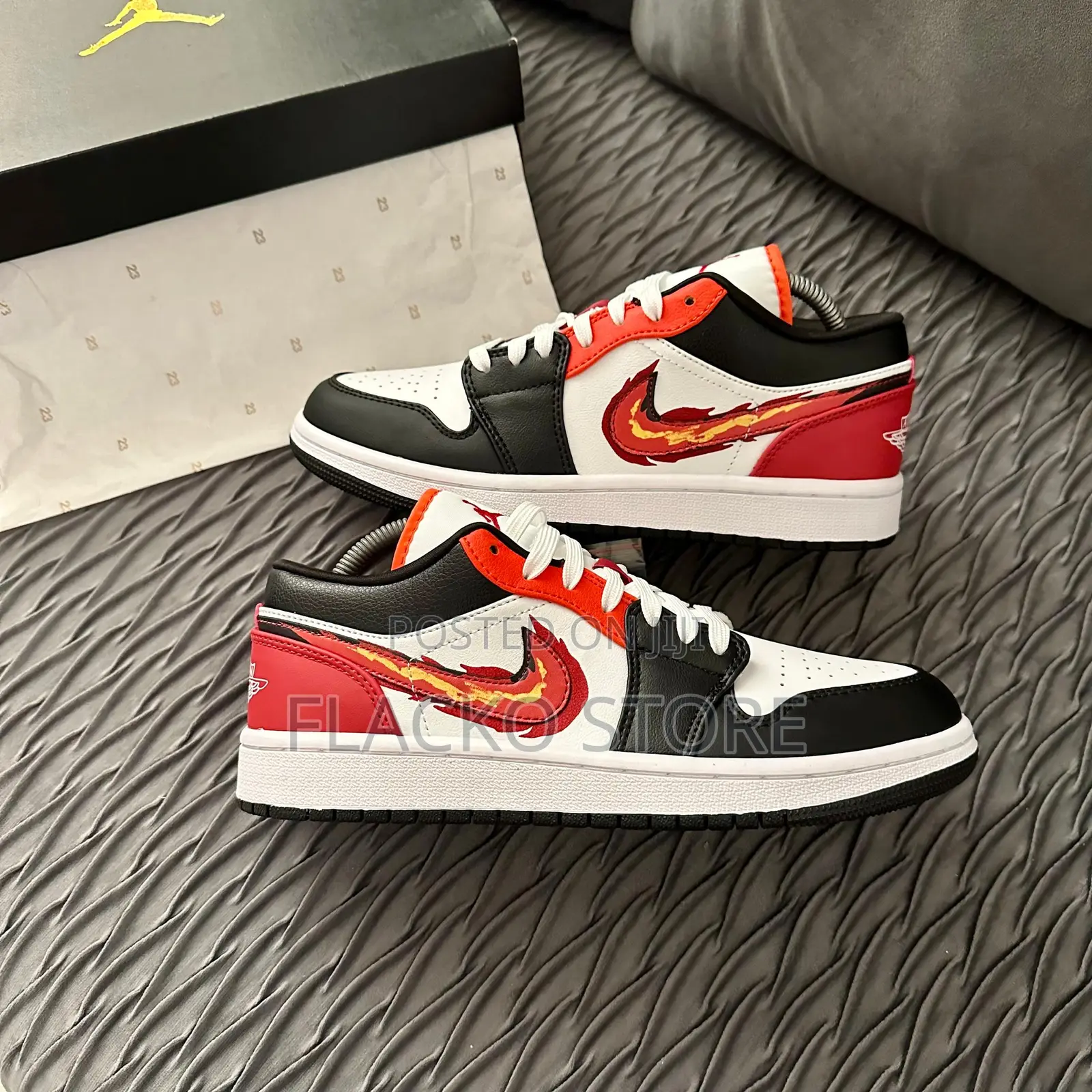 Original Nike Air Jordan 1 Low Flaming Swoosh Sneakers