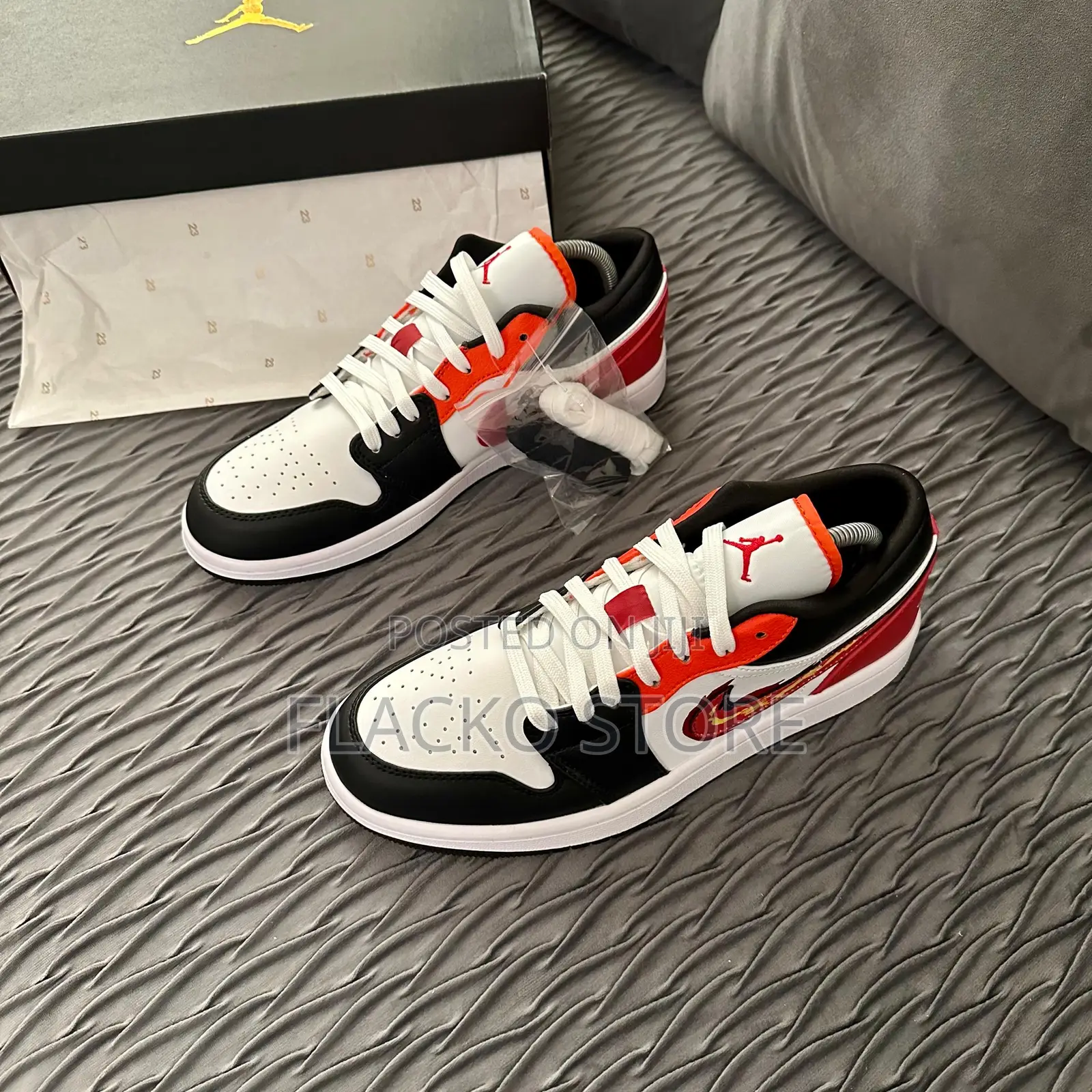 Original Nike Air Jordan 1 Low Flaming Swoosh Sneakers
