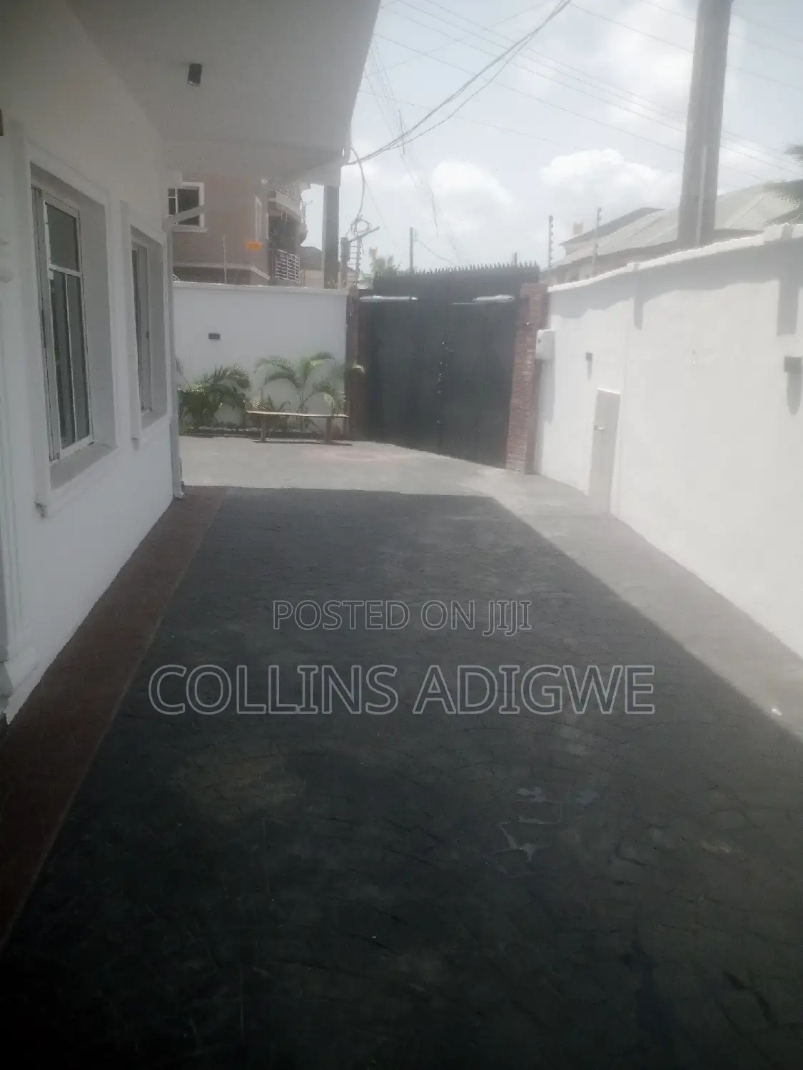 4bdrm Duplex in Gated Estate for sale