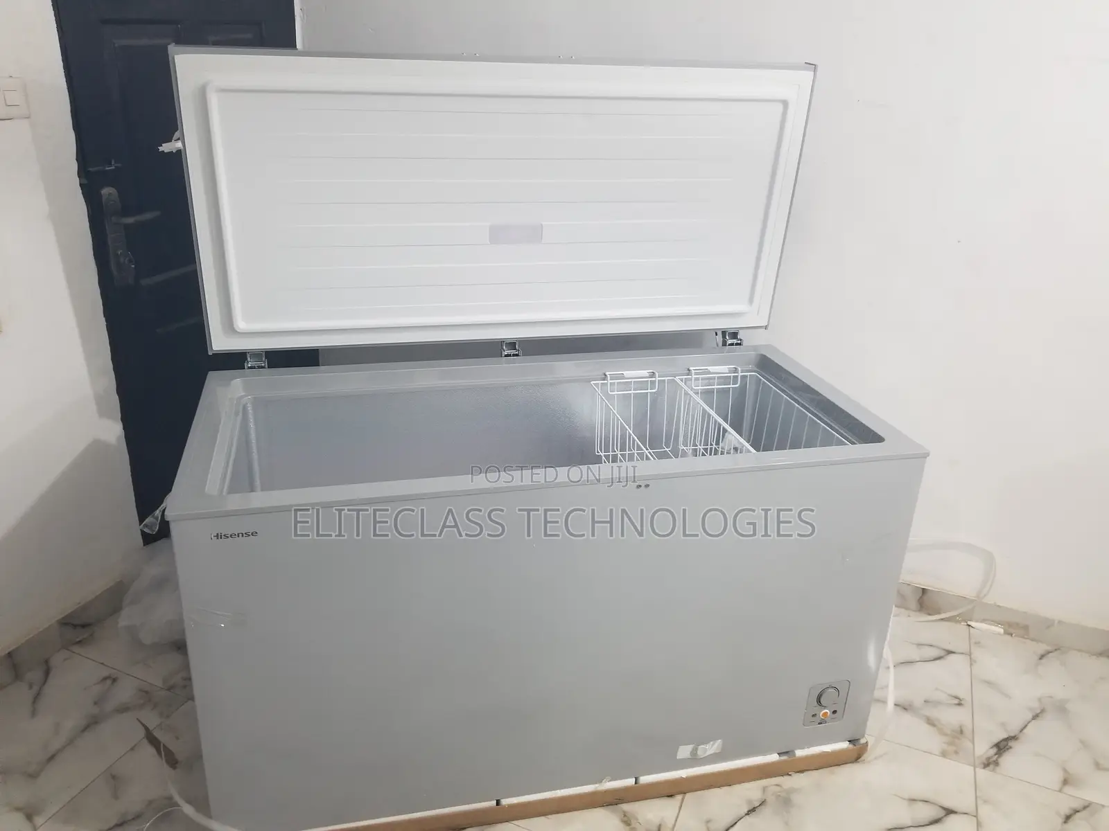 FC-55DD Hisense Chest Freezer 420L (Fast Selling).