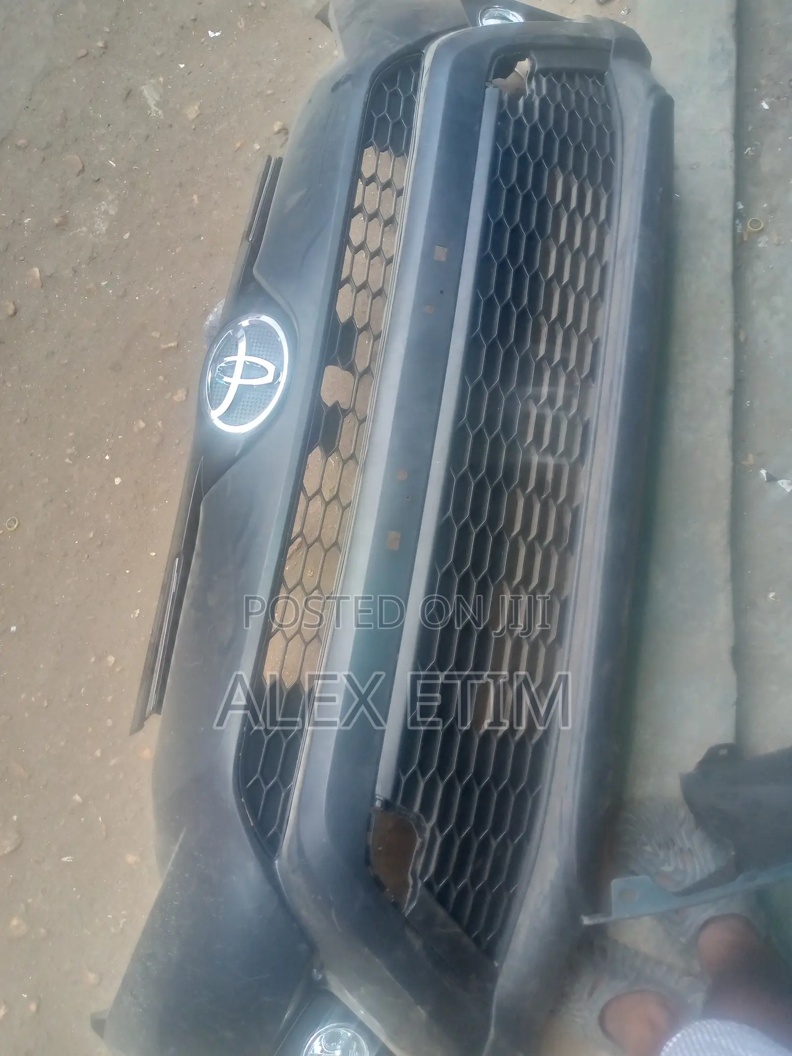 Complete Upgrade Bumper RAV4 2018 Available as Seen