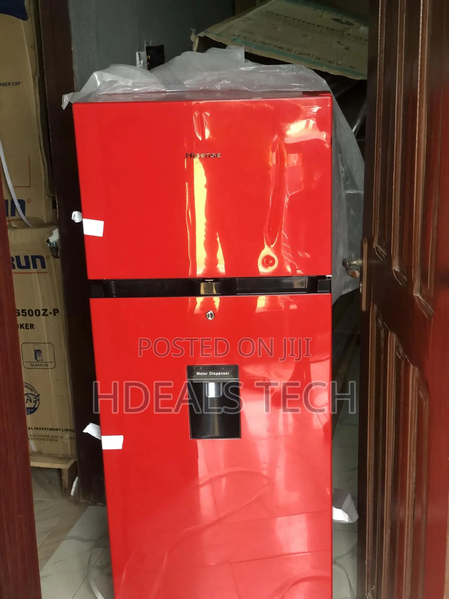 Refrigerator With Water Depenser - Hisense 204l Double Door.