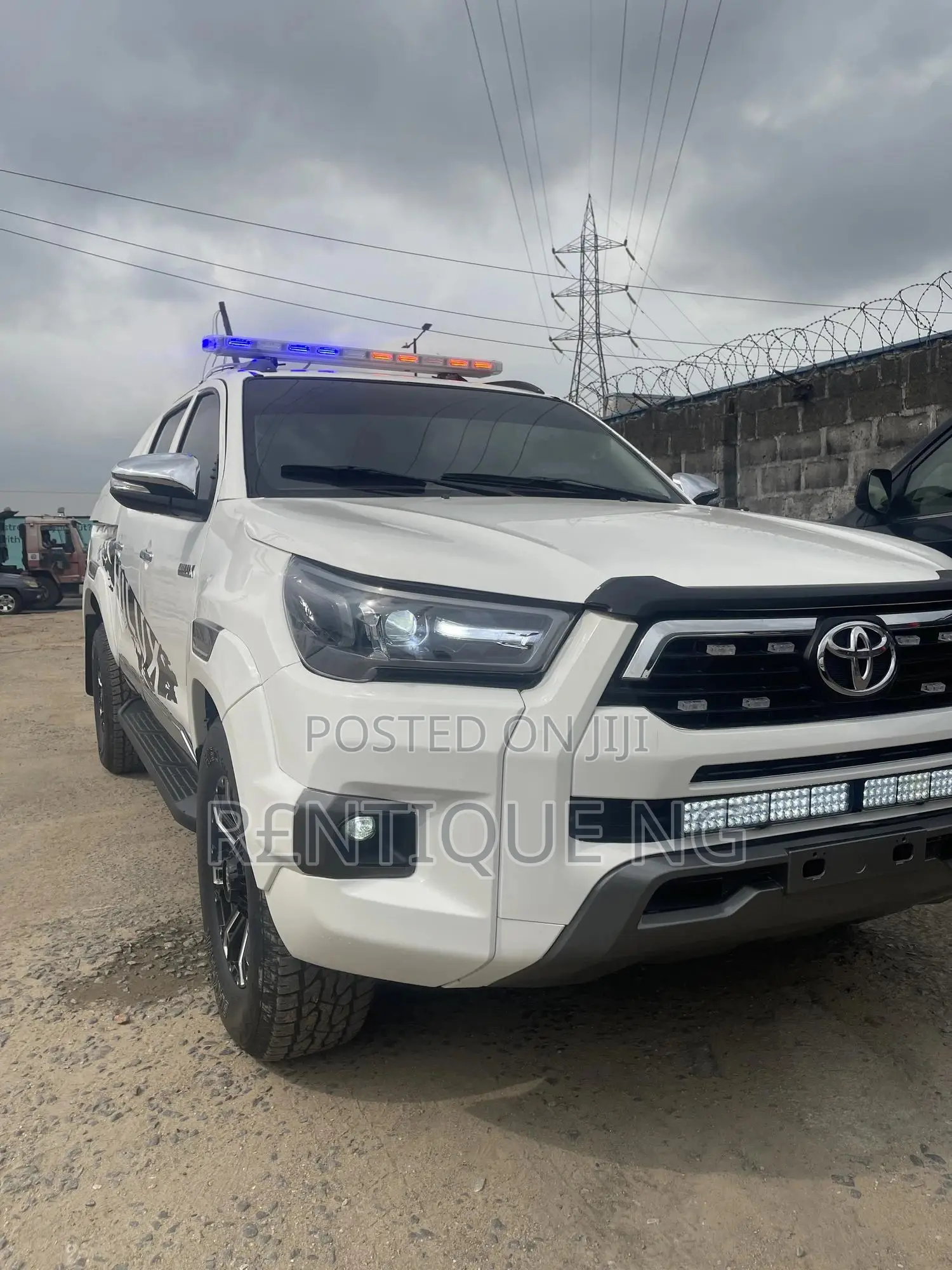 Toyota Hilux Available for Rent