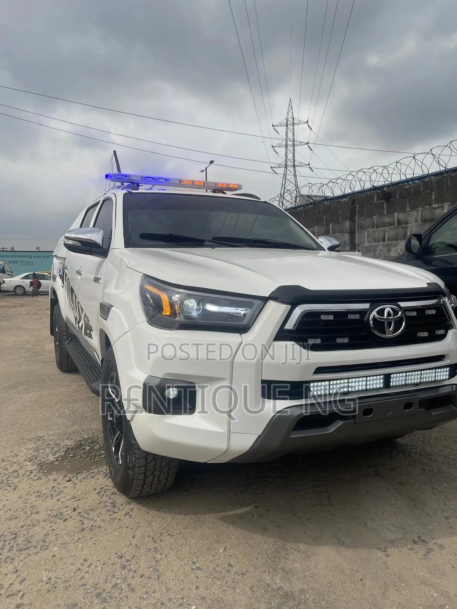 Toyota Hilux Available for Rent