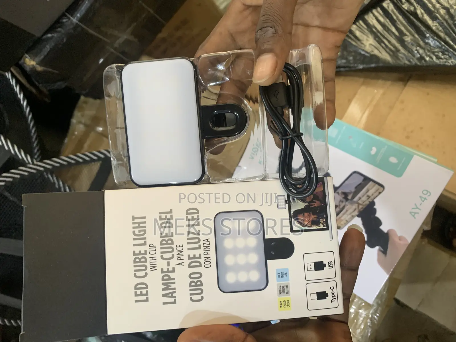 LED Cube Light With Clip