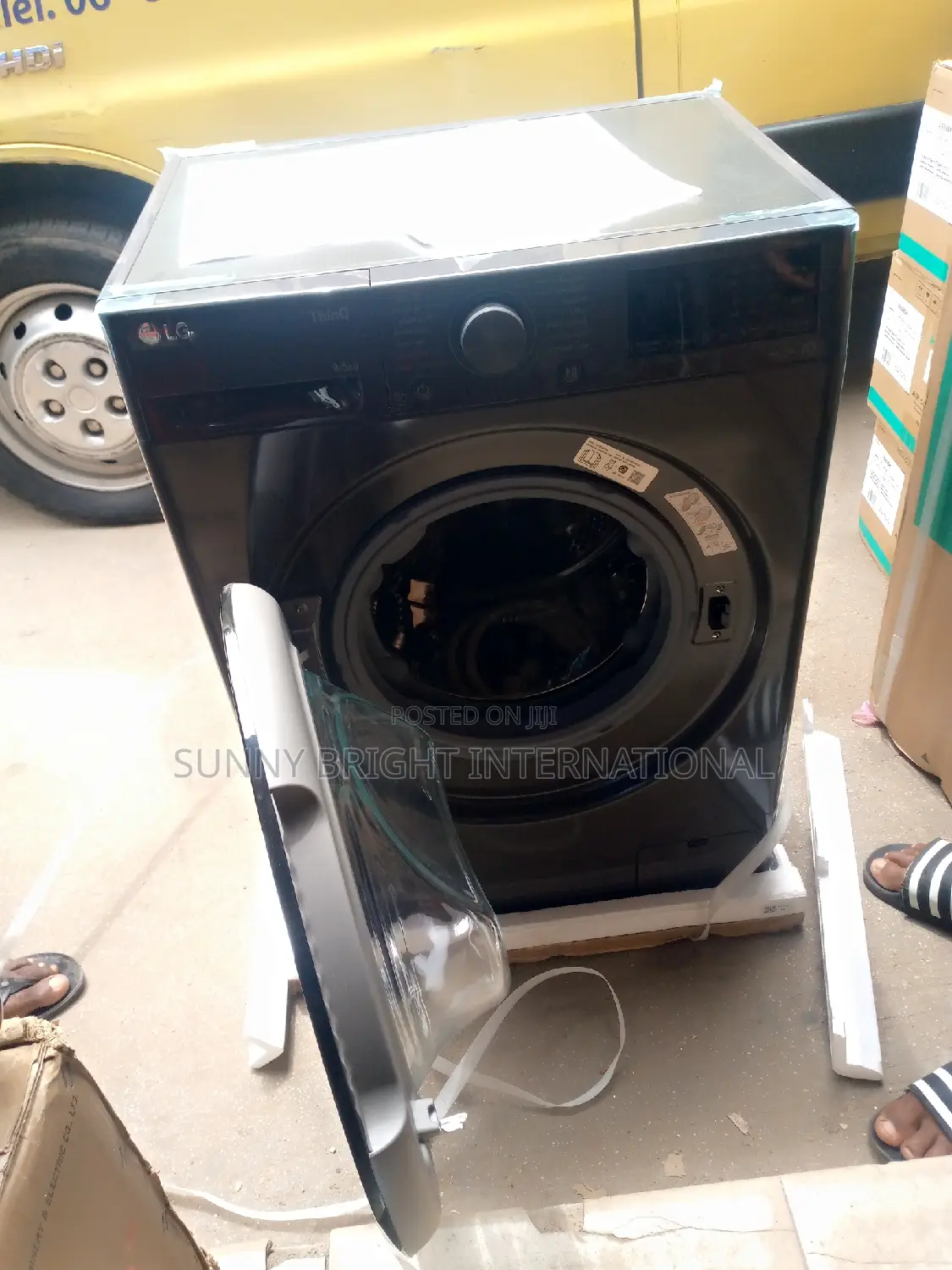 L G Washing Machine 9kg Wash and Dry