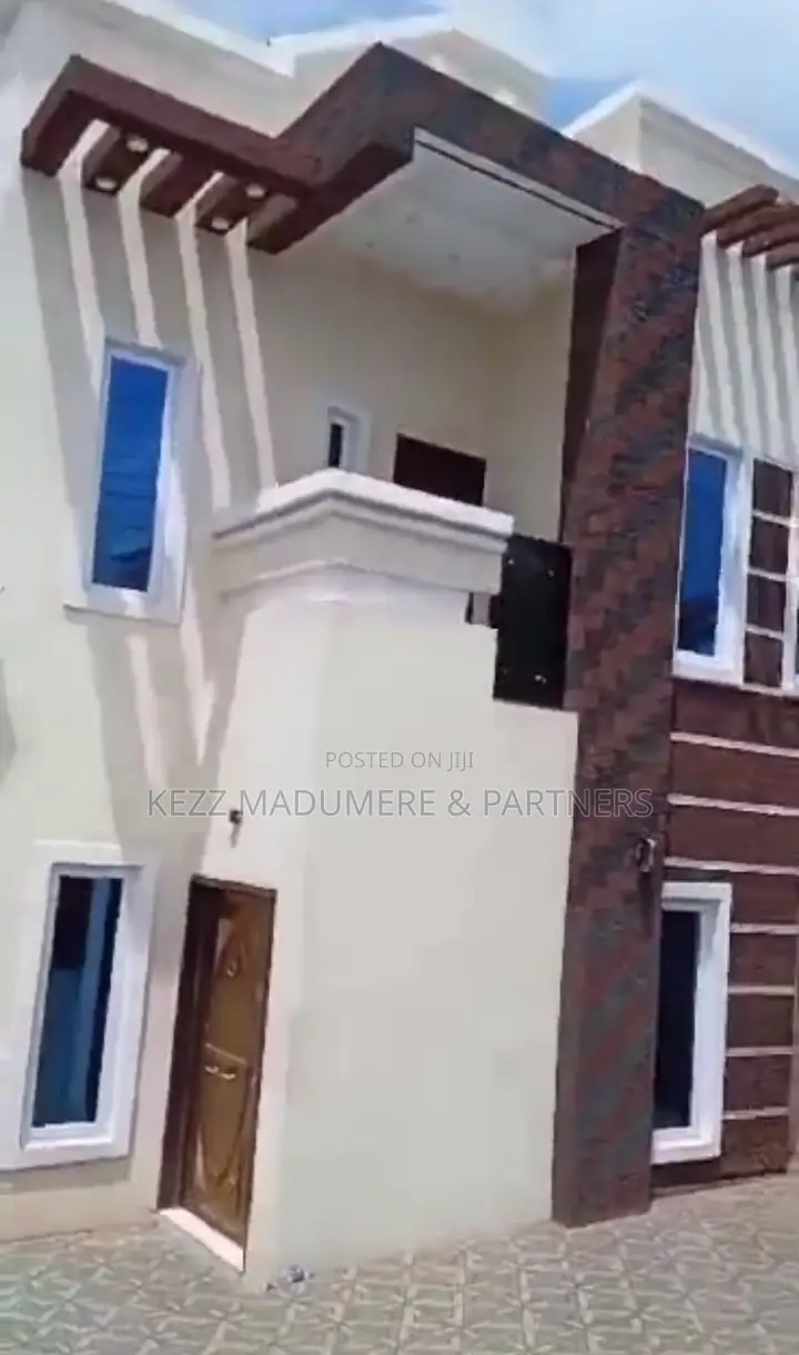 Furnished 4bdrm Duplex in New Haven , Enugu , for sale