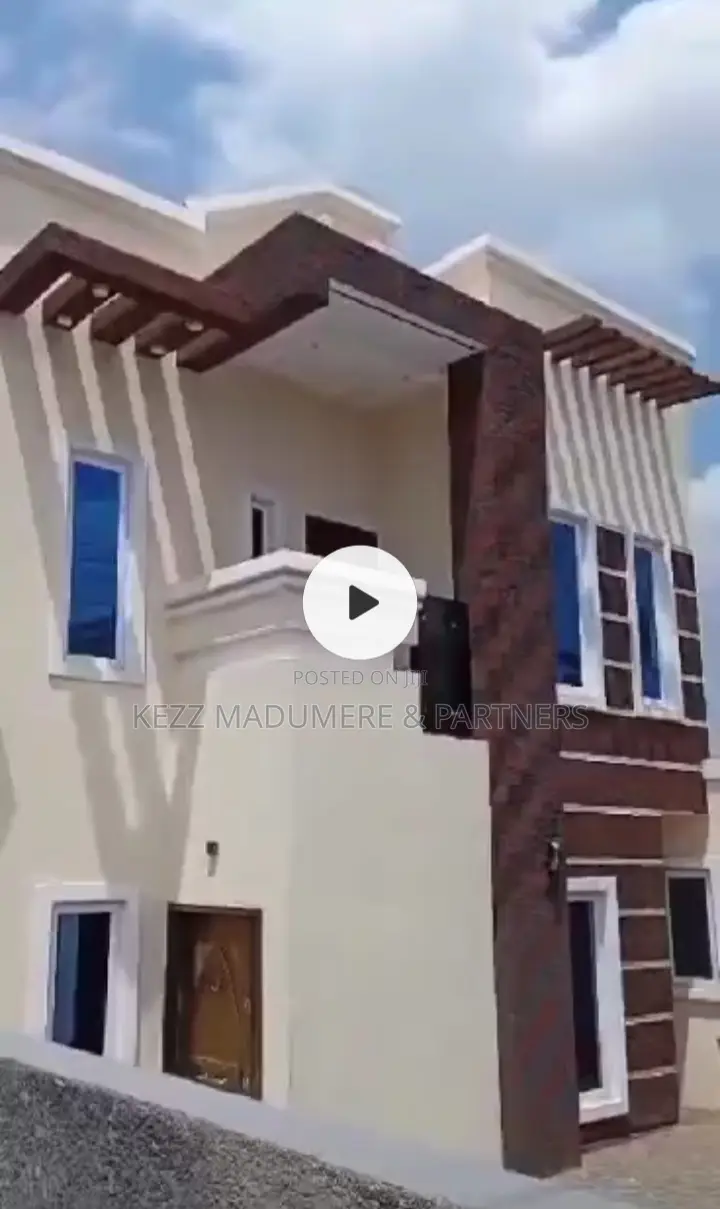 Furnished 4bdrm Duplex in New Haven , Enugu , for sale