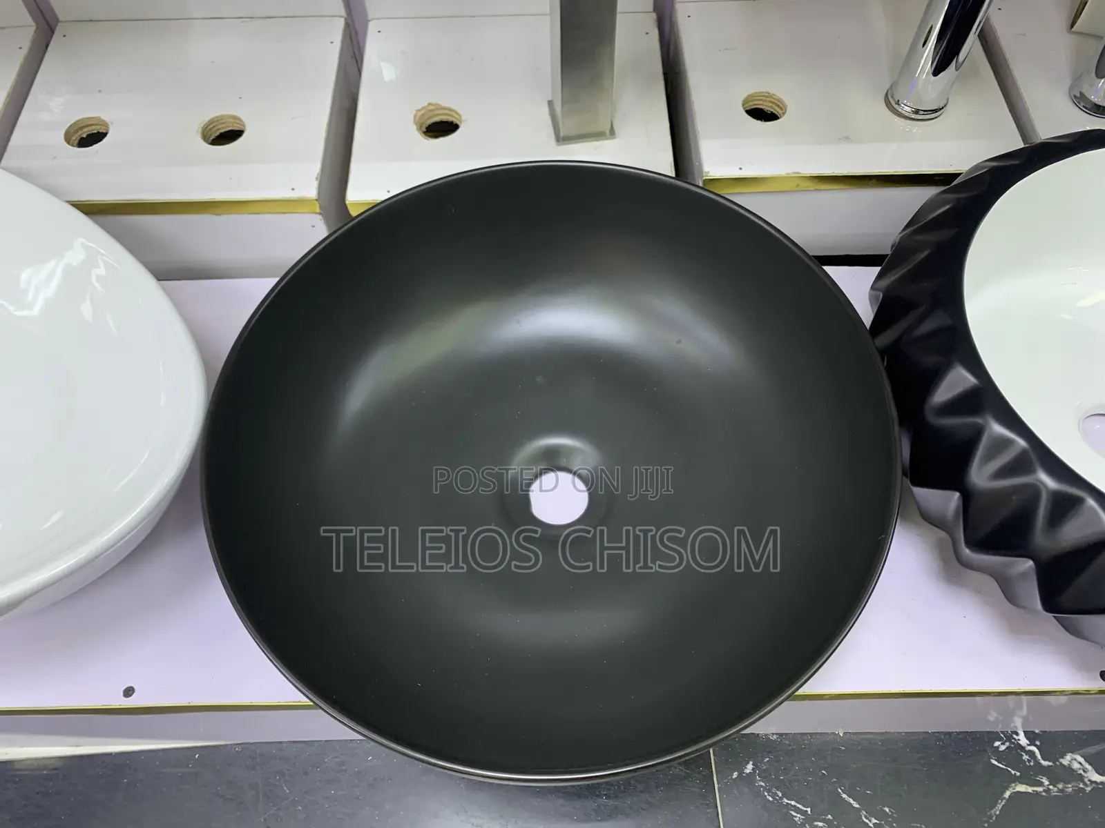 Black Round Counter Top Basin