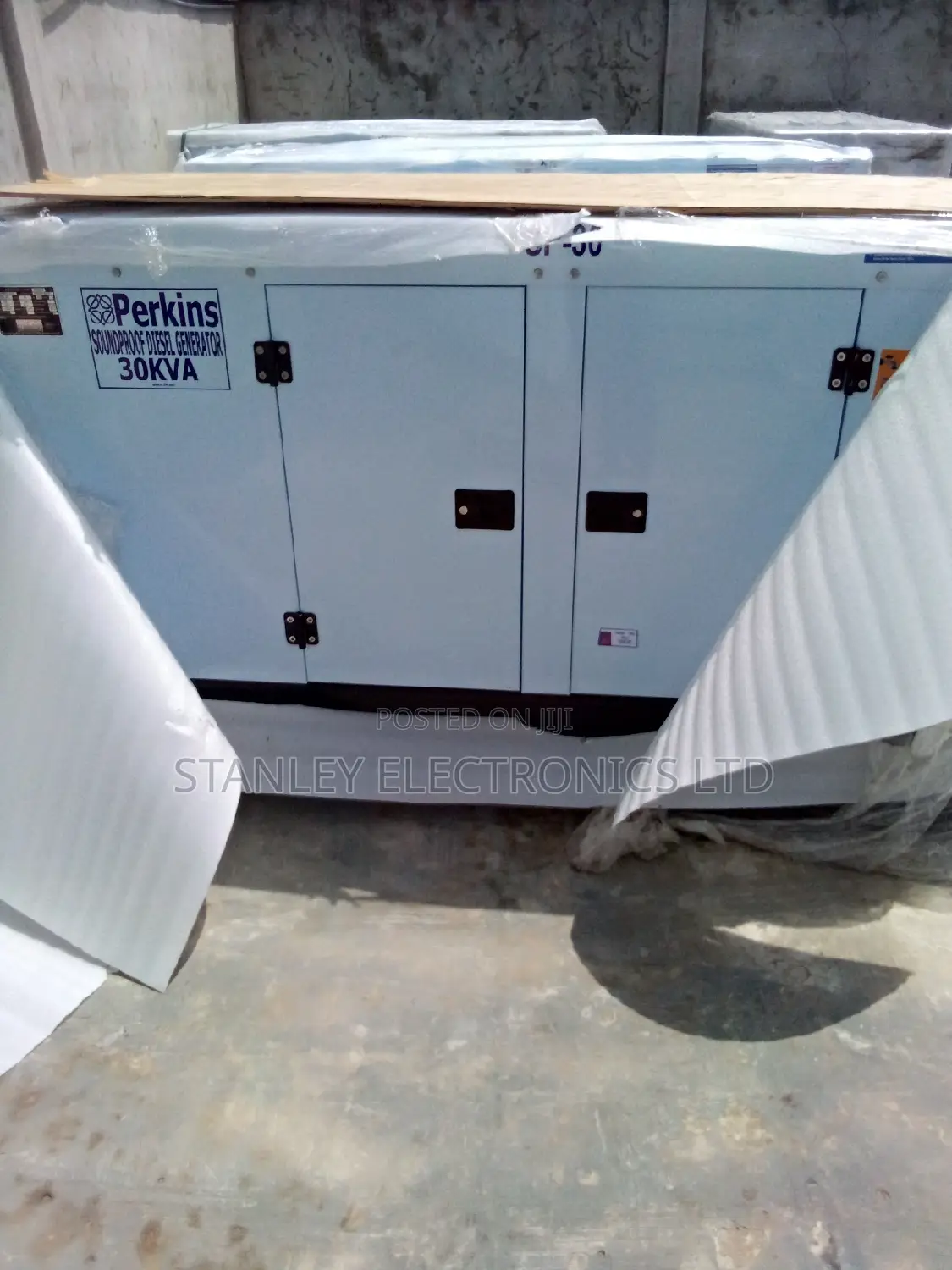 New Arrival of 30kva Perkins Soundproof Generator Diesel