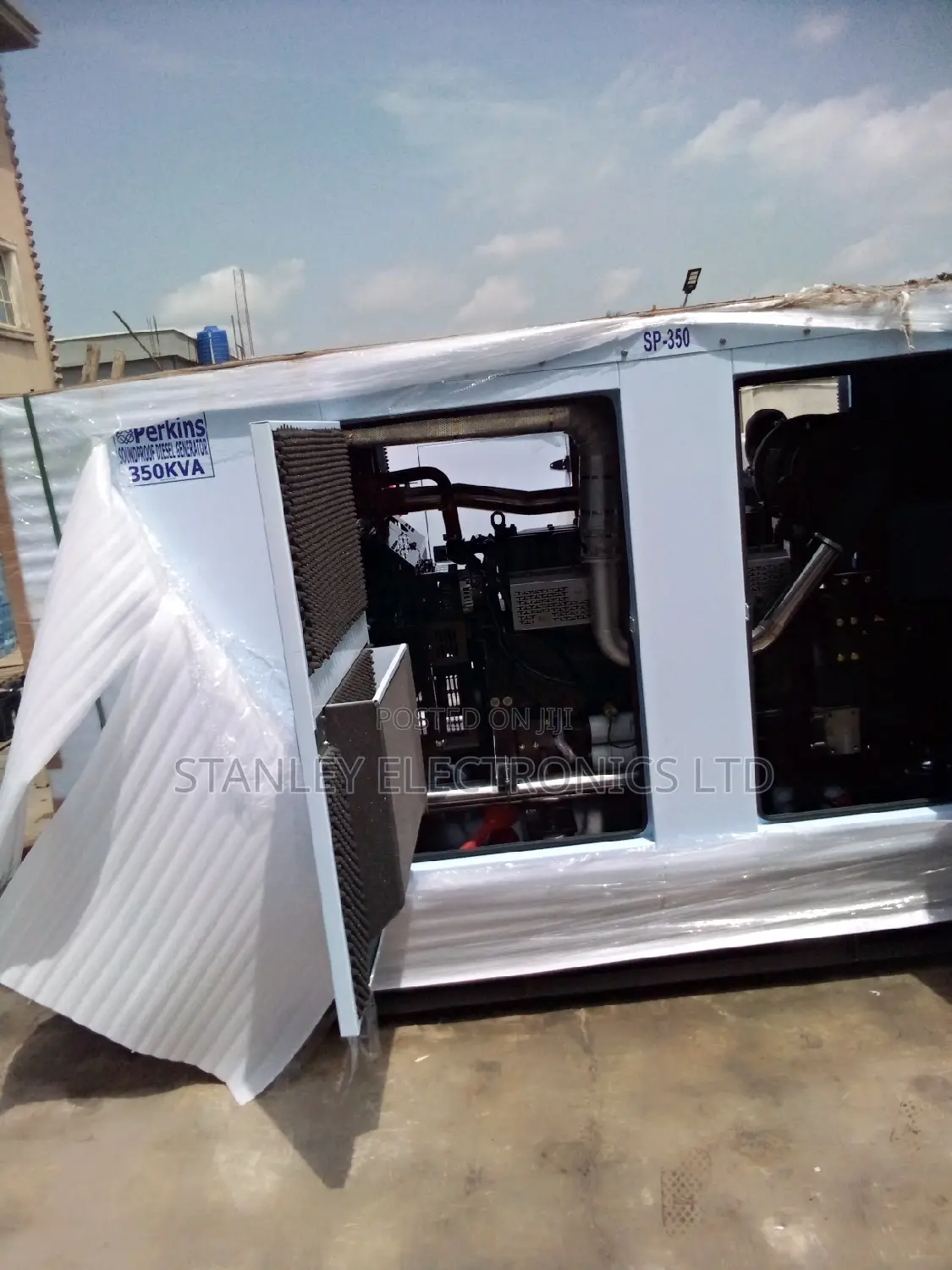 New Arrival of Perkins Soundproof Generator Diesel 350kva