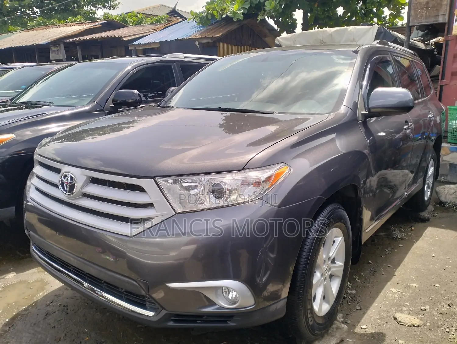 Toyota Highlander 3.5L 4WD 2013 Gray