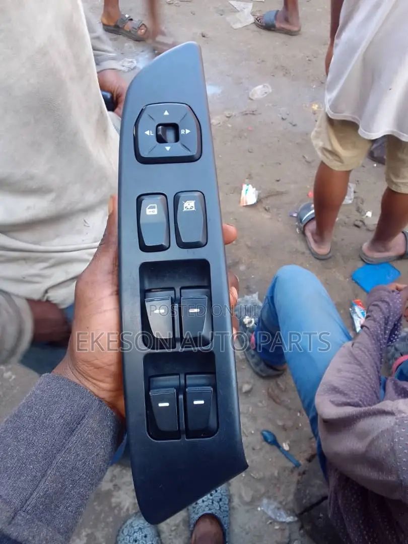 Power Window Button Hyundai Ix35 Tucson