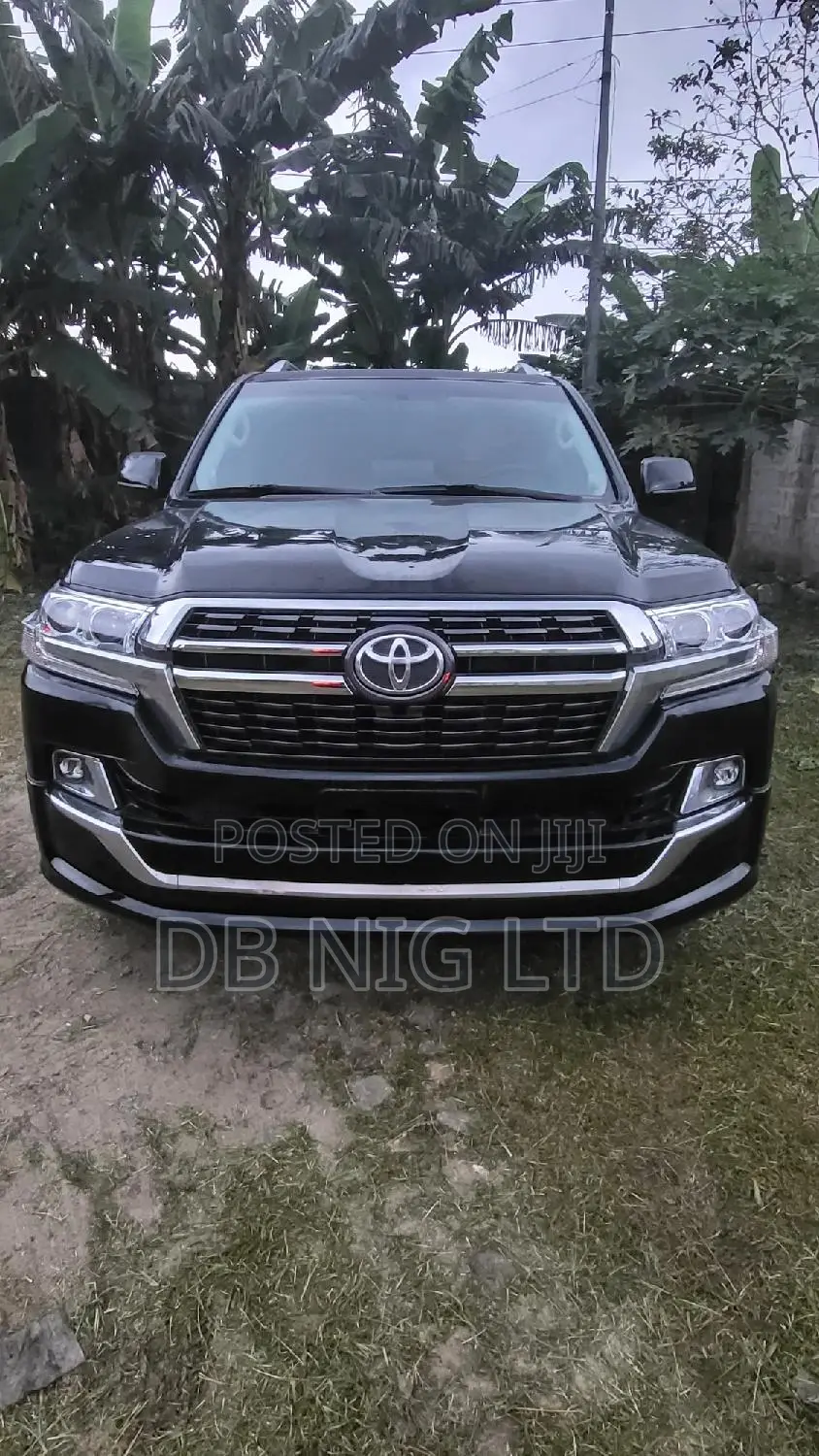 Prado and Hilux for Hire