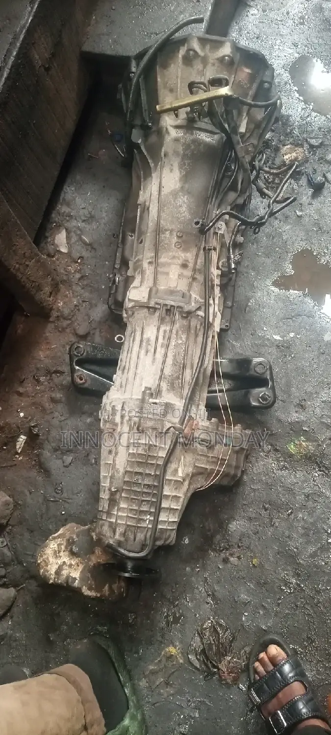 Gearbox For Nissan Infiniti G35.