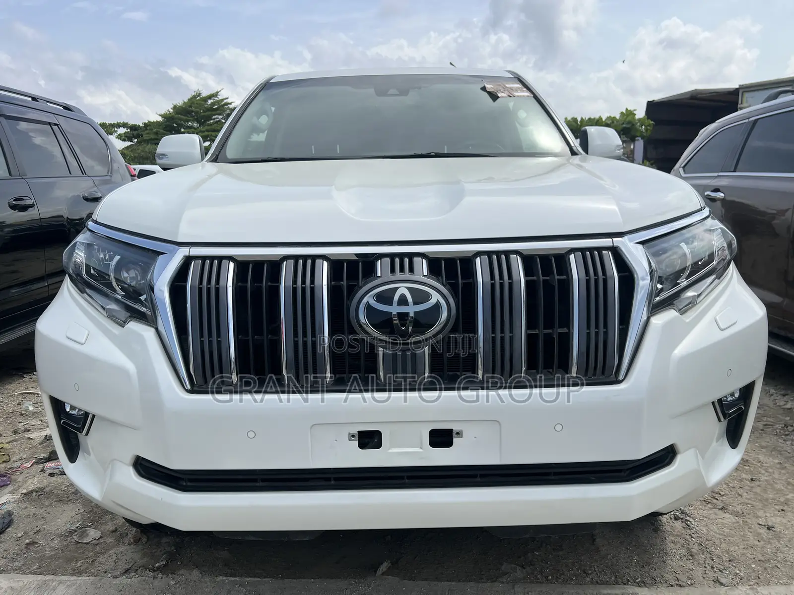 Toyota Land Cruiser Prado 2022 White
