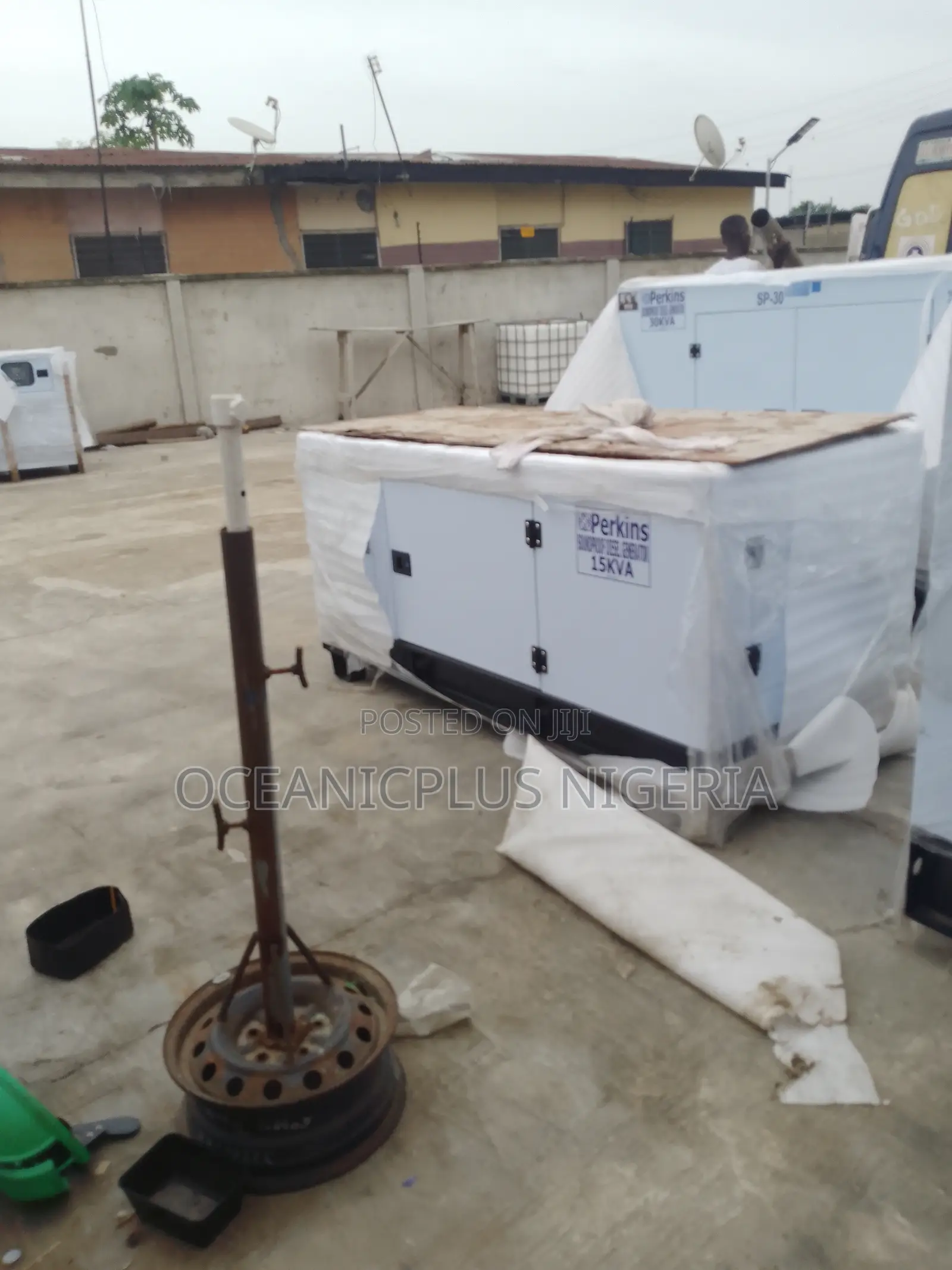 Newly Produced (15kva)Perkins DIESEL Engine Generator