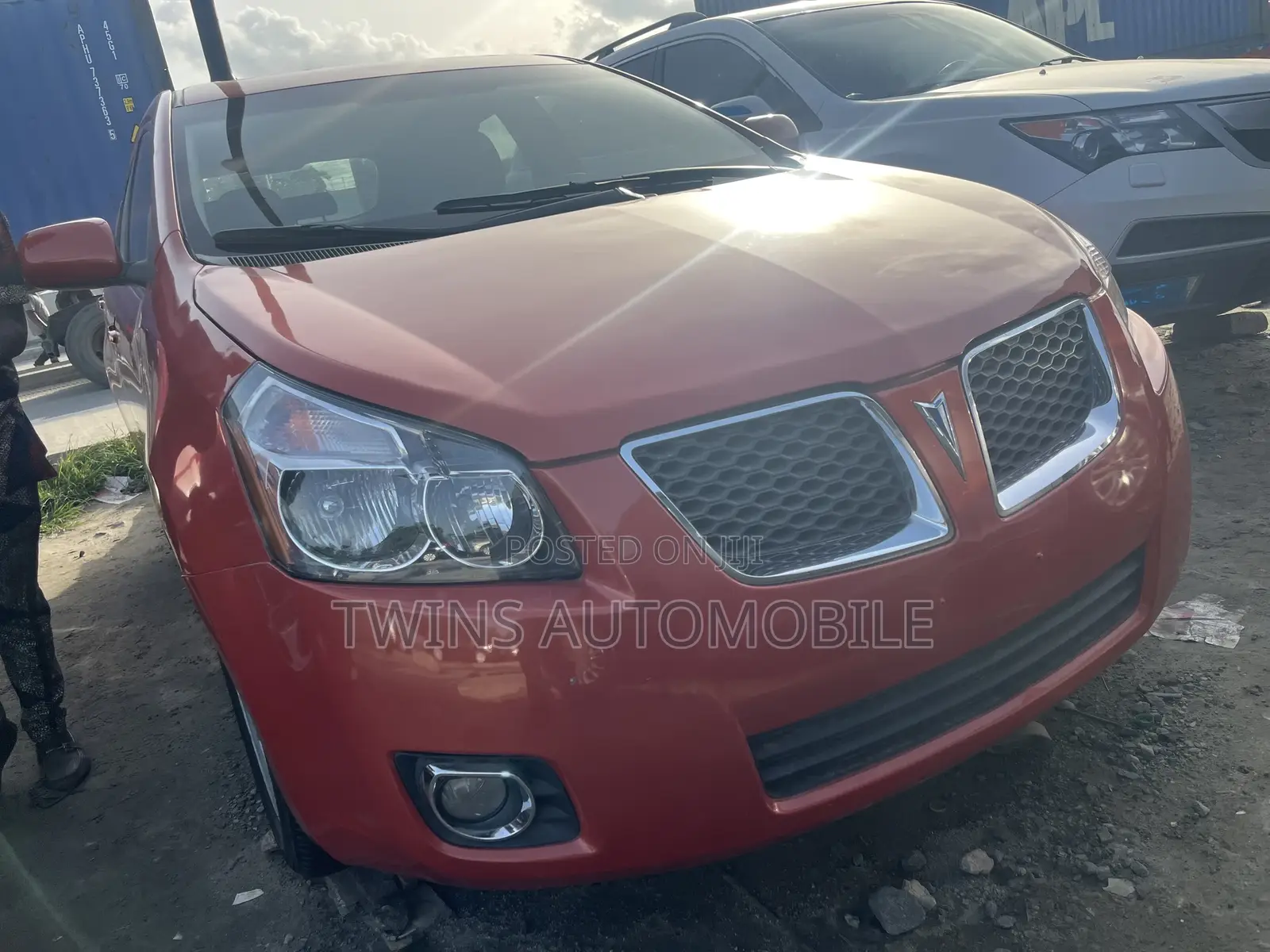 Pontiac Vibe 2010 Red