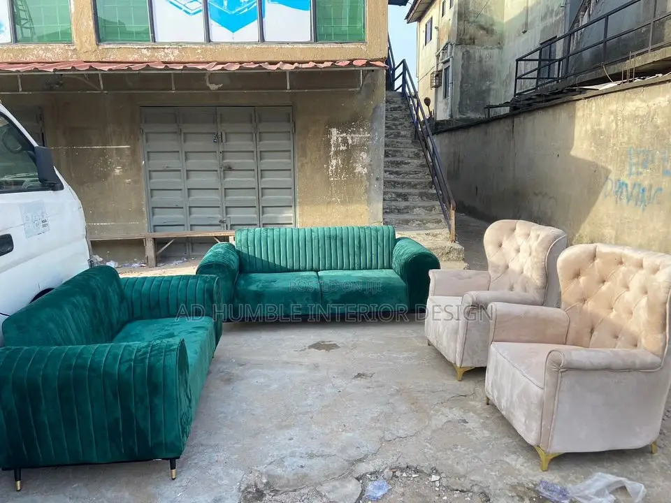 7 Sitter Standard Sofa Chair.