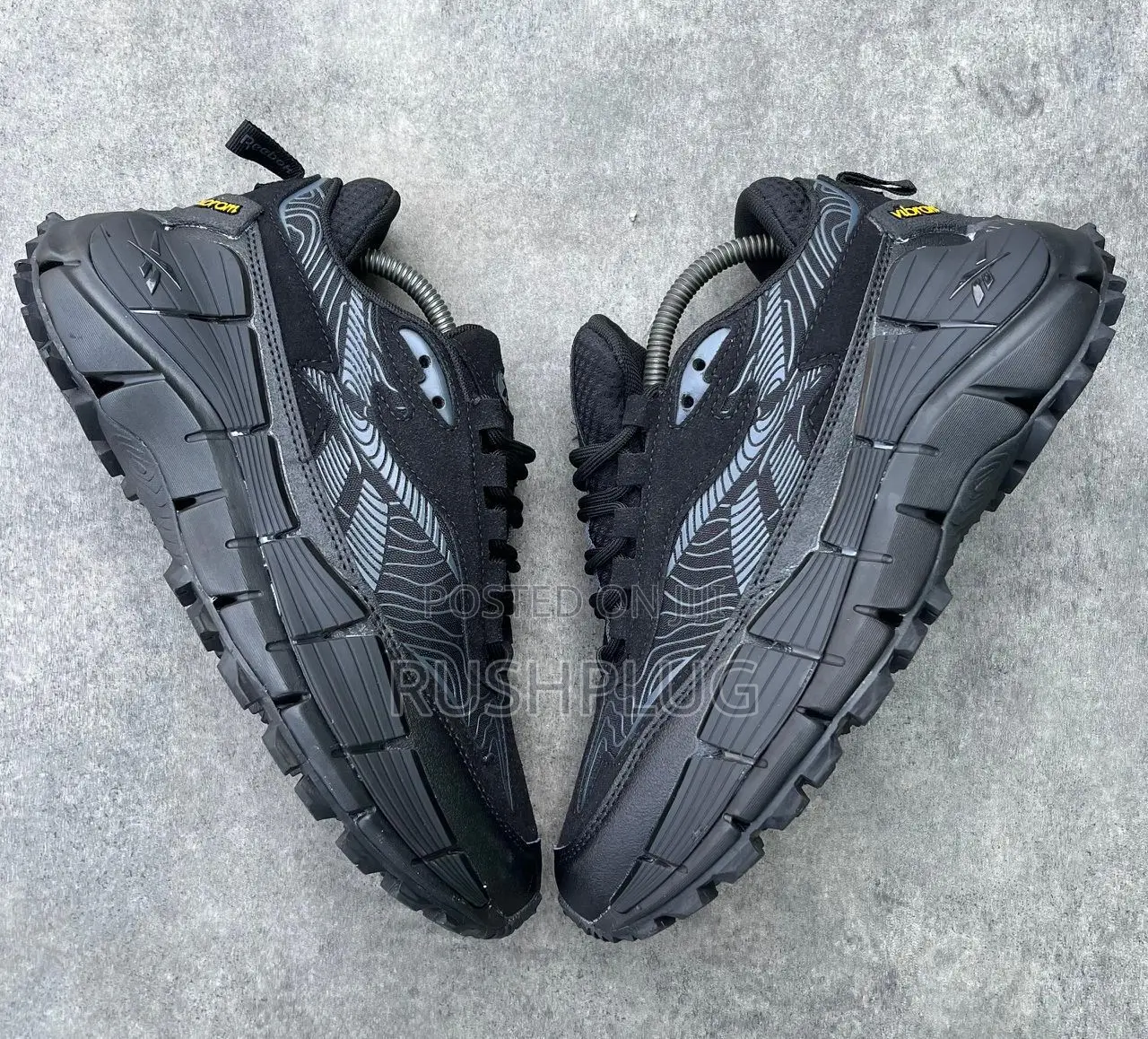Hardest Reebok Zig 2.5 Black Edge Sneakers