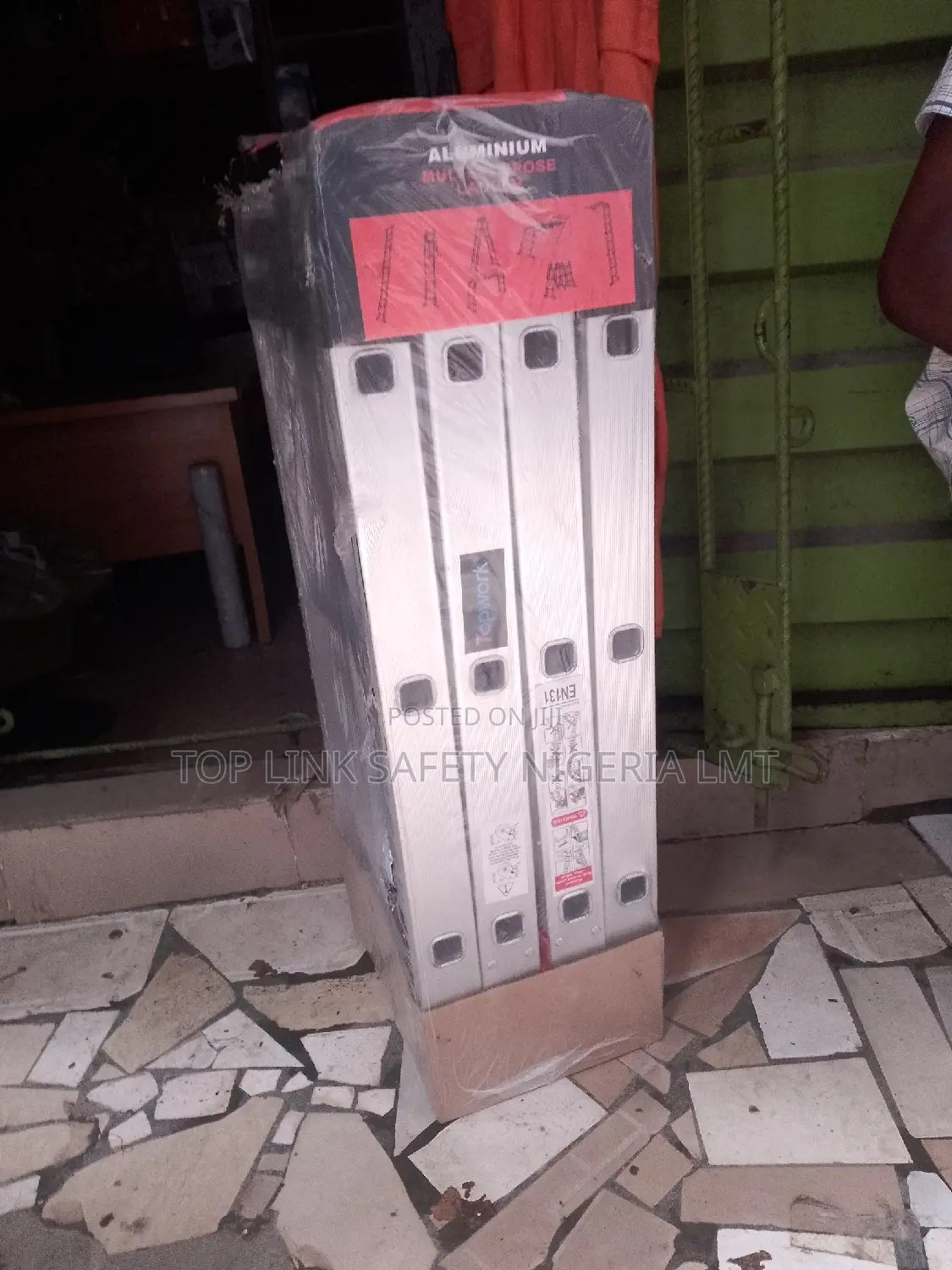 Folding Aluminum Ladder 4 by 3