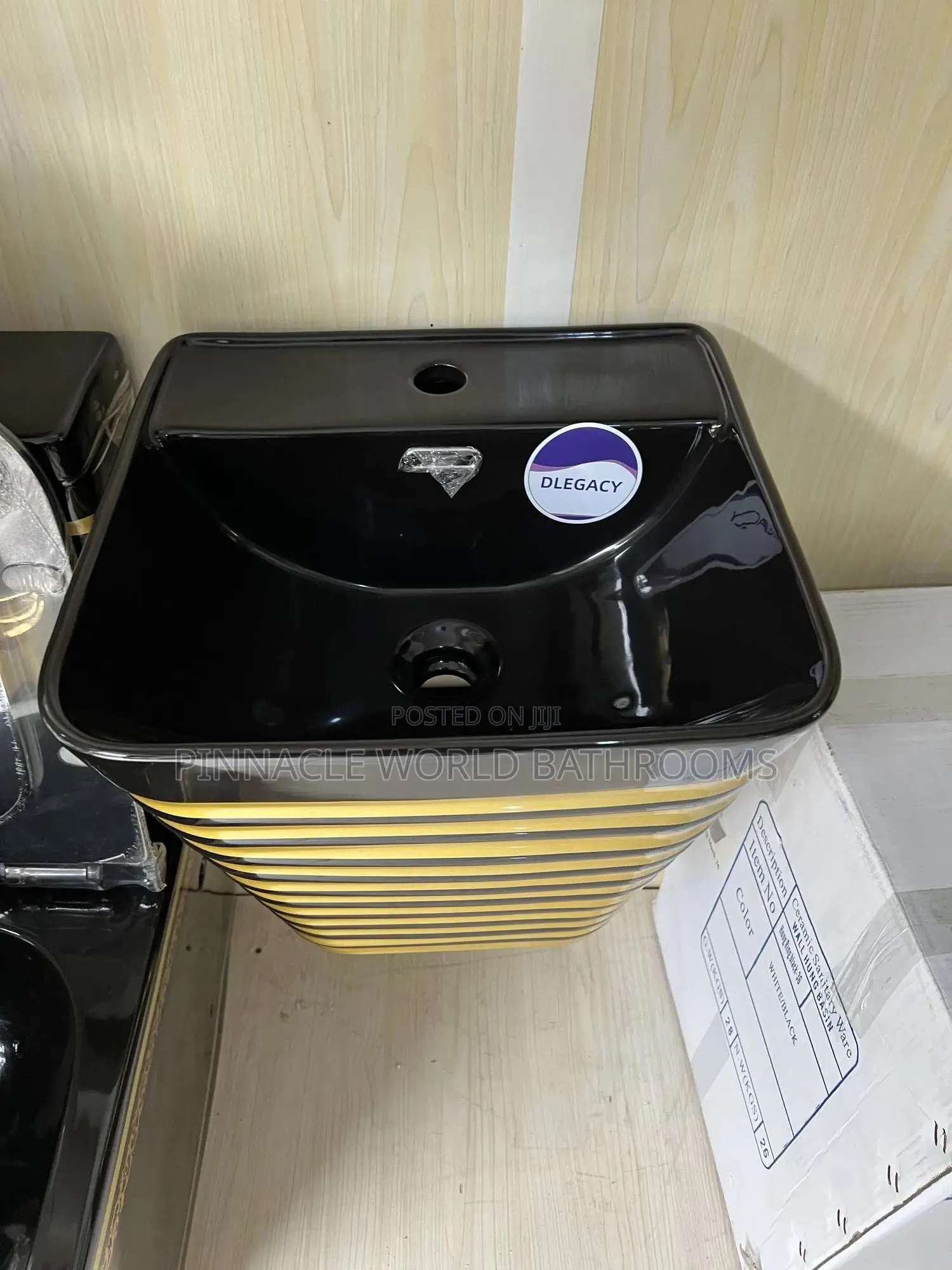 Black and Gold Executive Wc Set With Wall Mount Basin