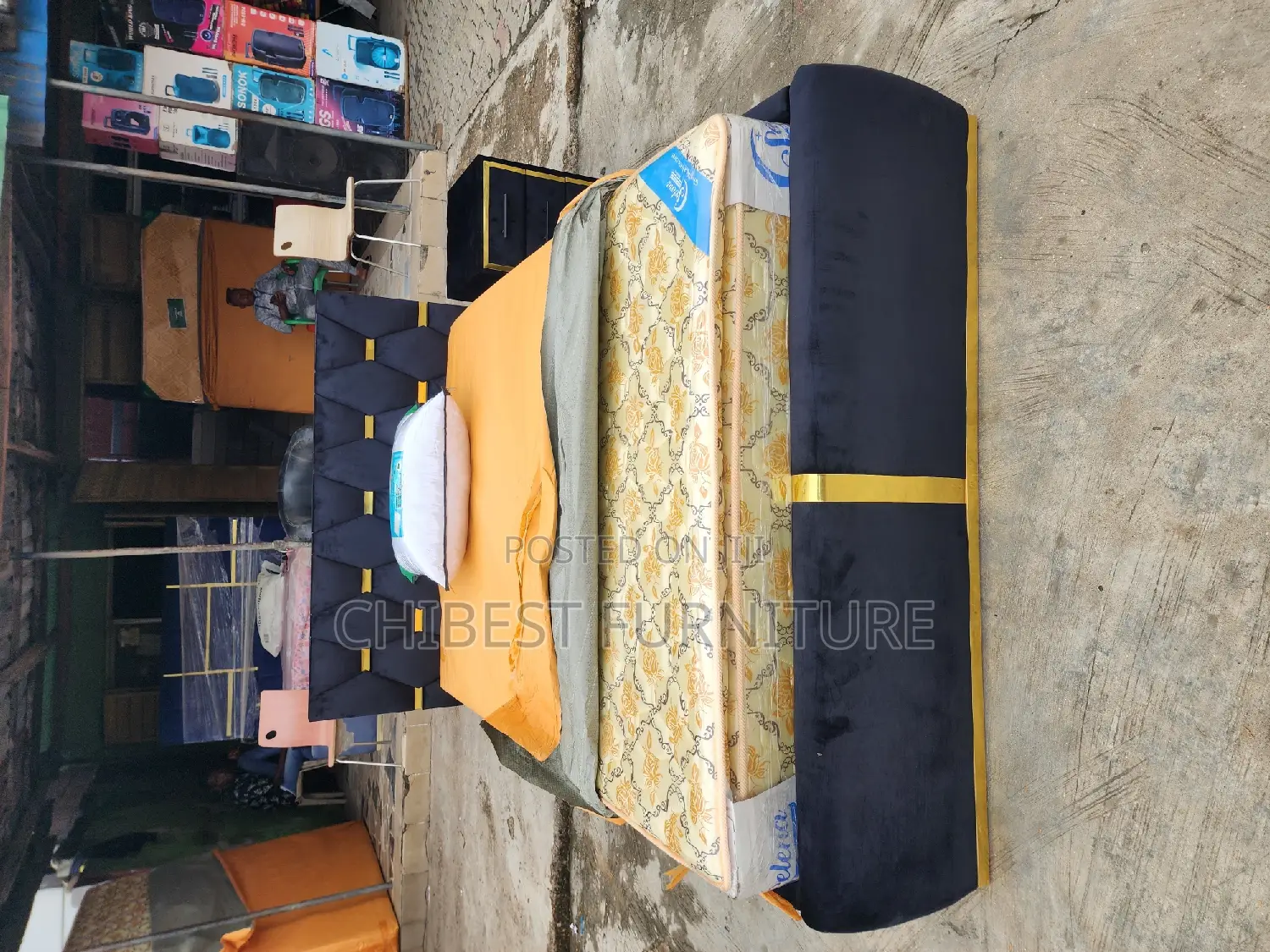 Quality 4.5by6 Upholstery Padded Bed Frame With One Bed Side
