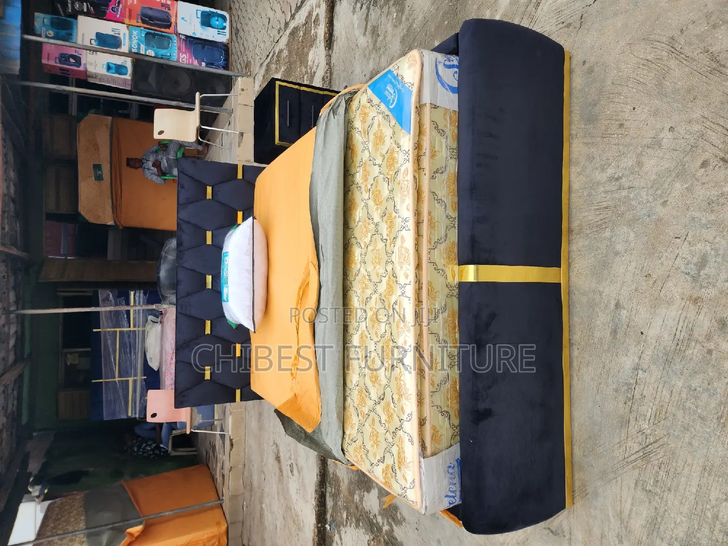 Quality 4.5by6 Upholstery Padded Bed Frame With One Bed Side