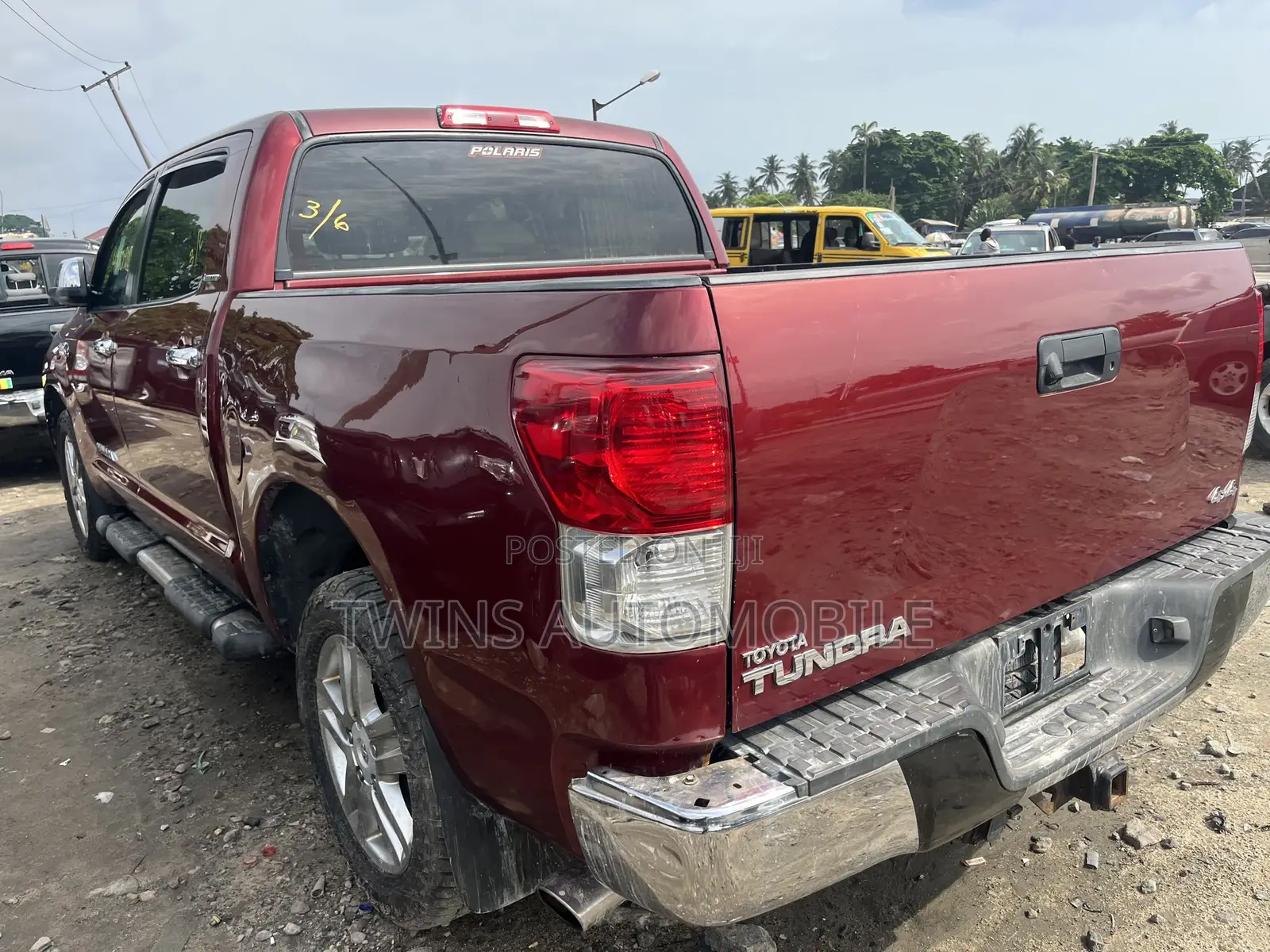 Toyota Tundra Double Cab 4x4 Limited 2011 Red