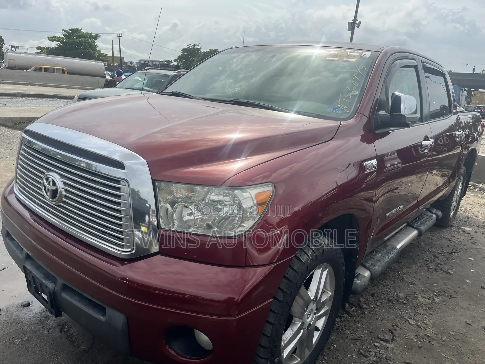 Toyota Tundra Double Cab 4x4 Limited 2011 Red