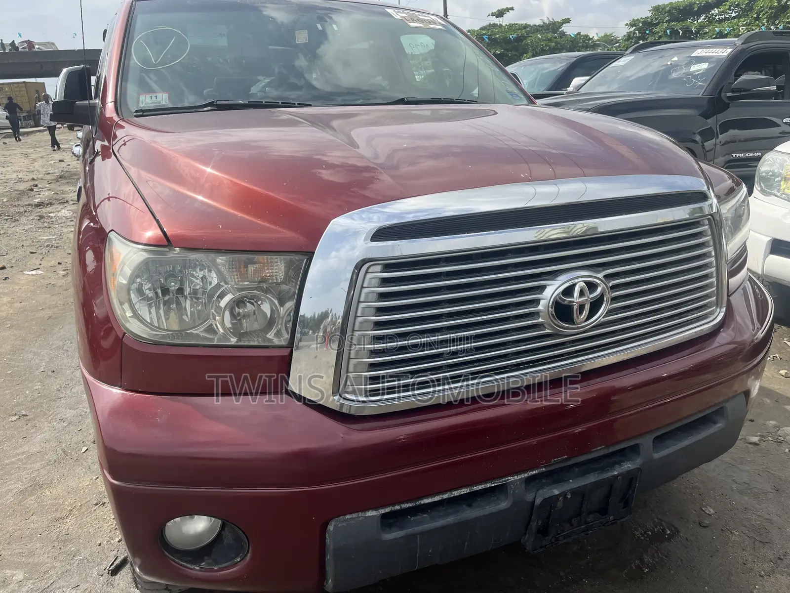 Toyota Tundra Double Cab 4x4 Limited 2011 Red