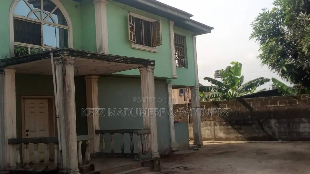 4bdrm Duplex in Sars Road , Port for sale
