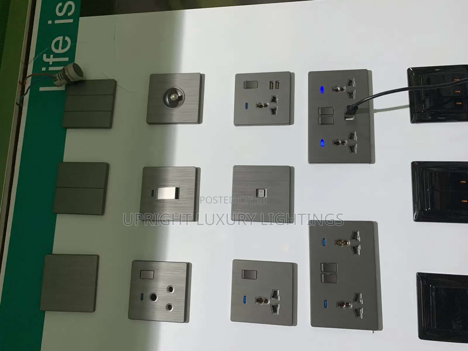 Schneider A3 Grey