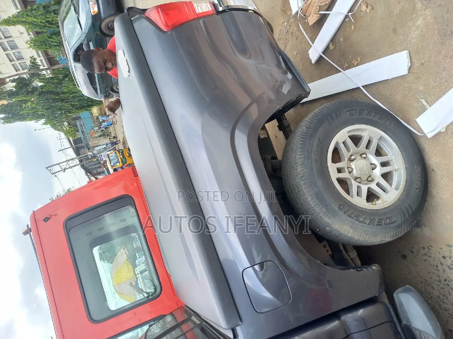 Booth Cover for Toyota Tacoma an Tundra Available Dm