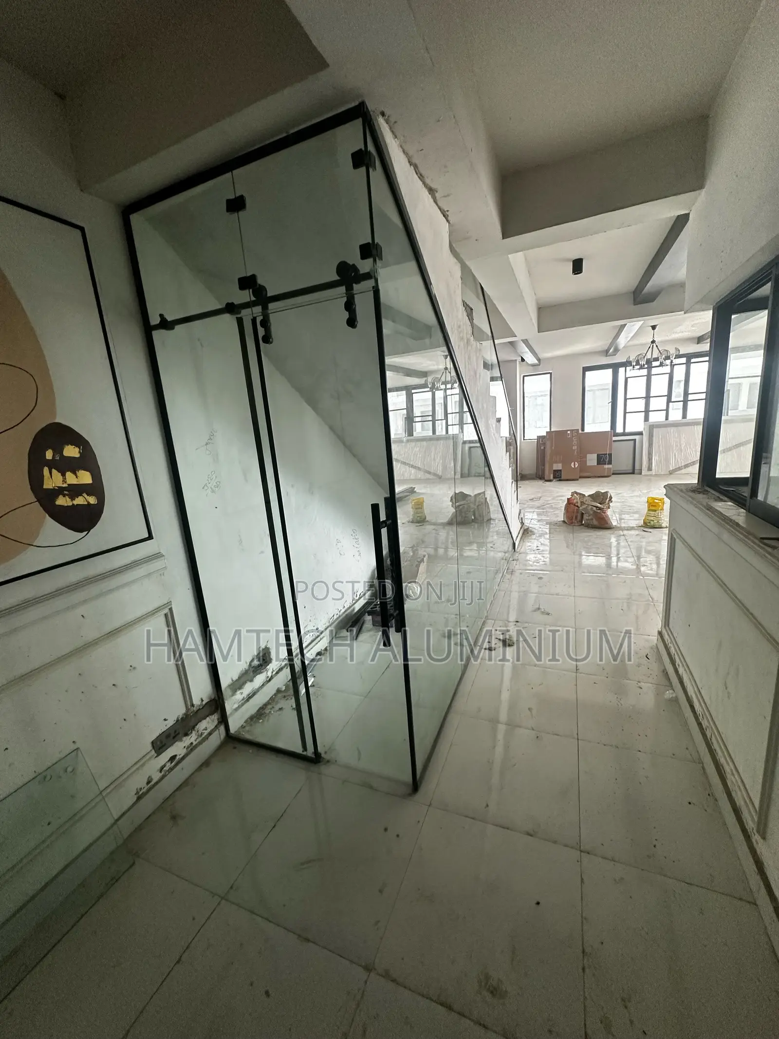 WINES BAR With 10mm Thick Tempered Glass