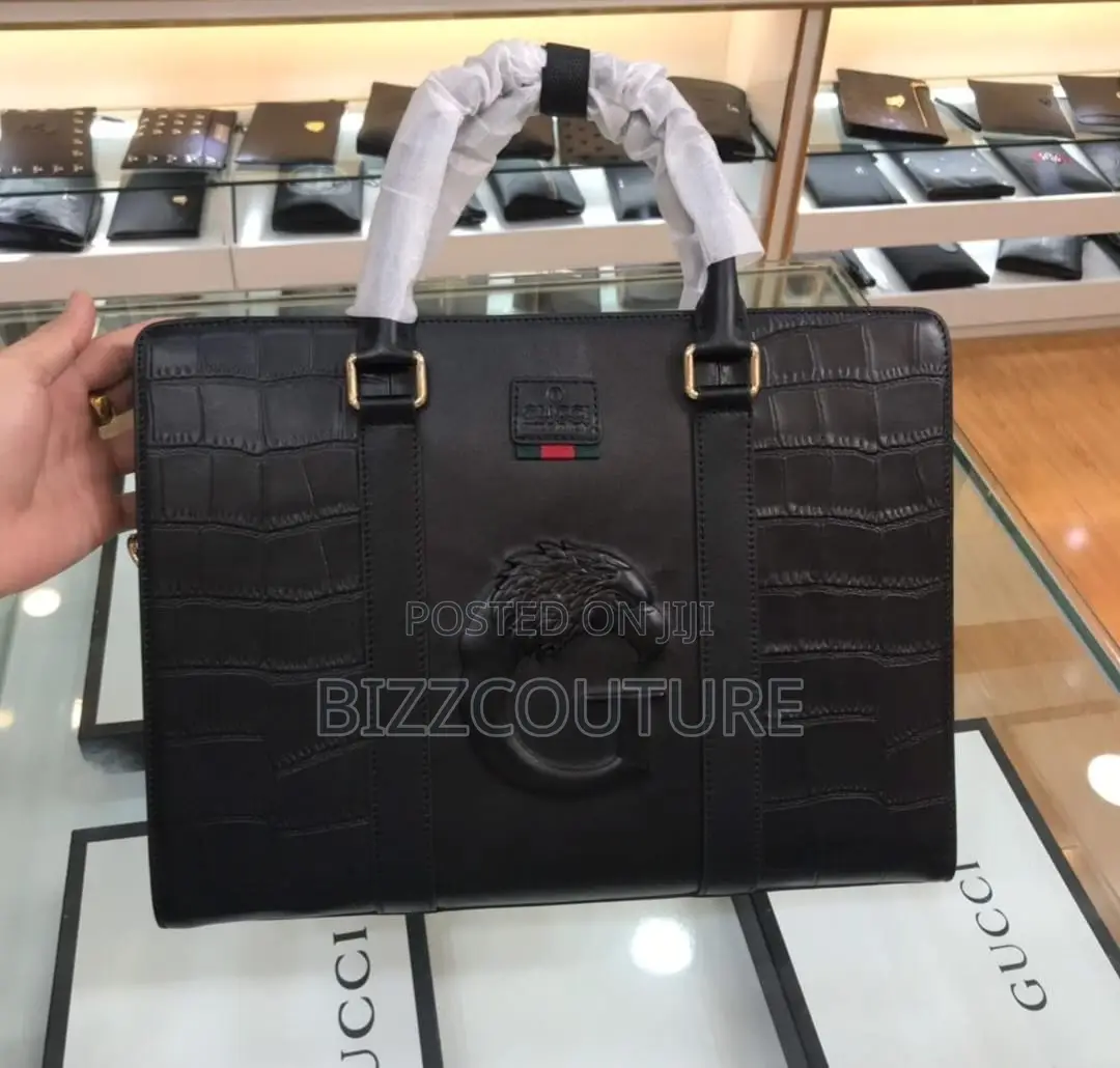 Original Italian Gucci Leather Business Bags in Store