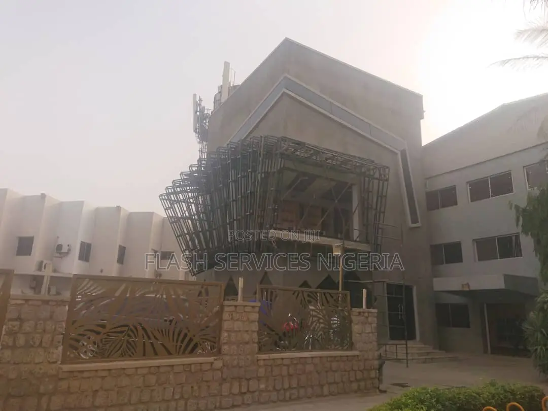 WELDER / Professional Welding / Metal Fabrications