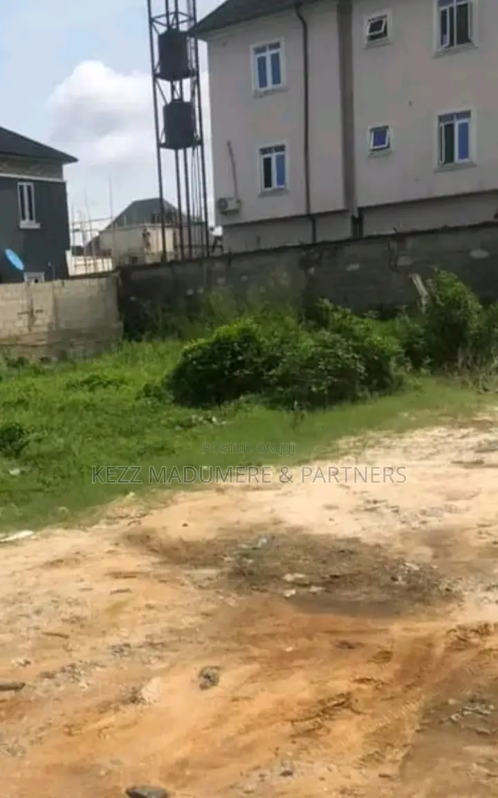 For Sale : 1 Plot at Paradise Estate