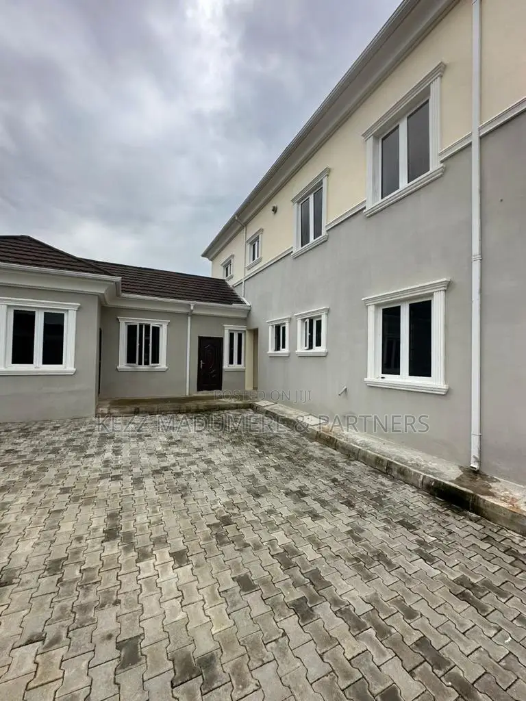 6bdrm Duplex in Katampe Extension , for sale