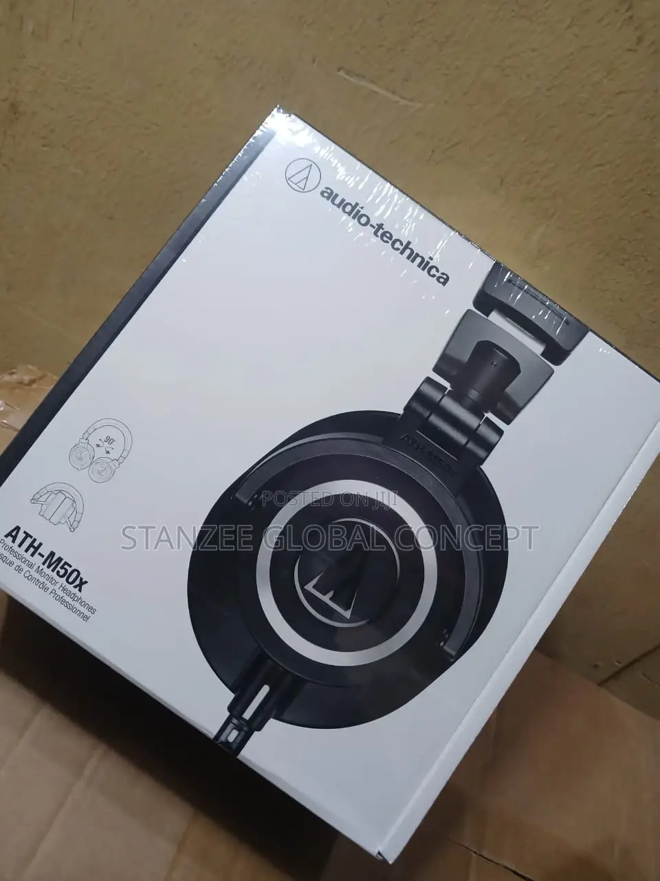 Audio‐Technica Ath‐M50x Professional Studio Monitor Headphones - Black