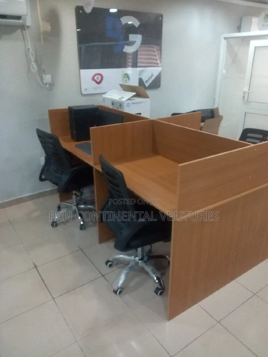 Workstation by 4 Man