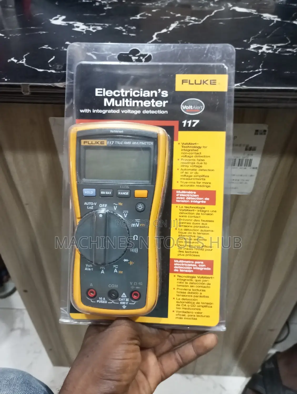 Fluke 117 Multimeter