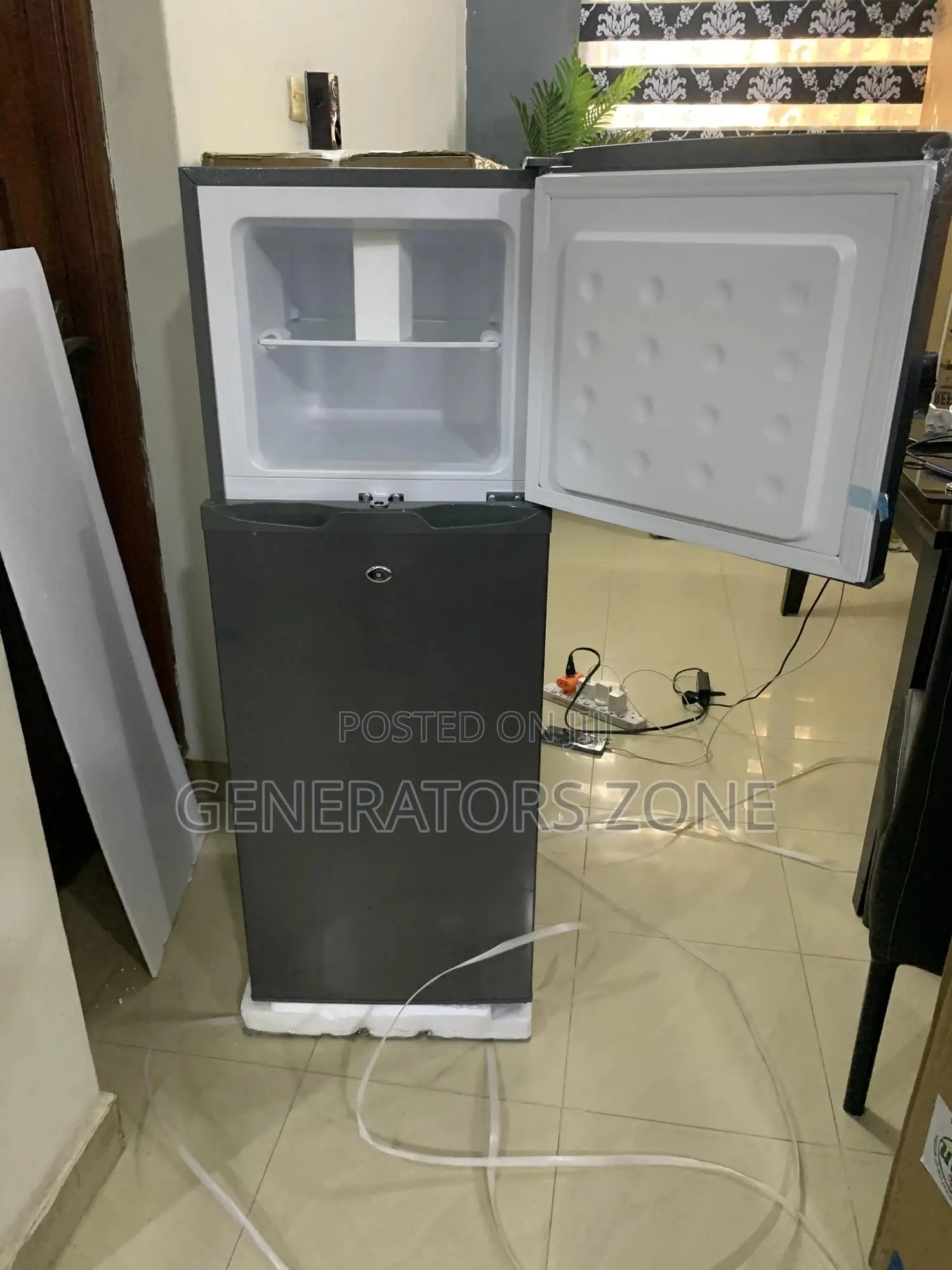 Amazing Skyrun BCD-138hc Refrigerator(Top Freezer)