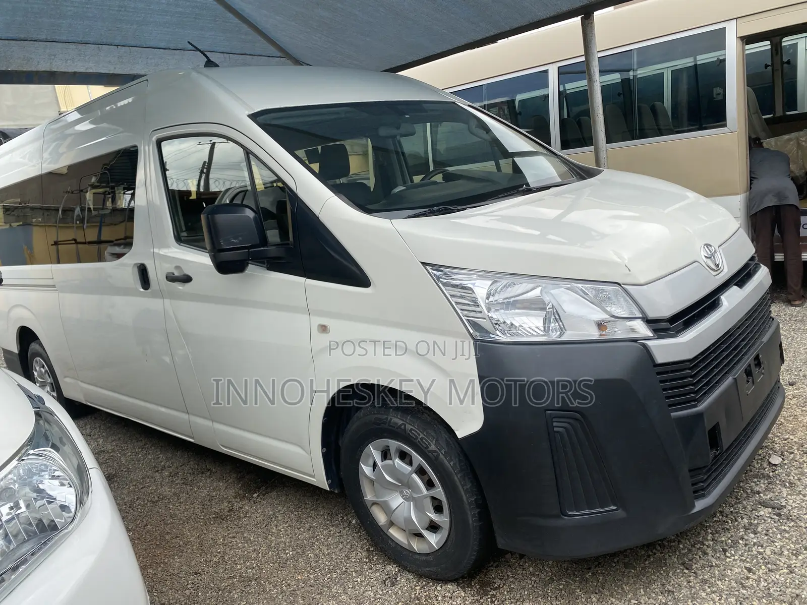 Toyota HiAce 2019 White
