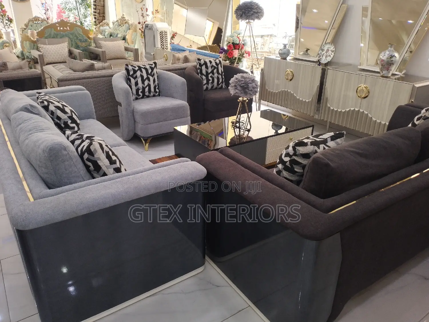 Contemporary Sofa Chair