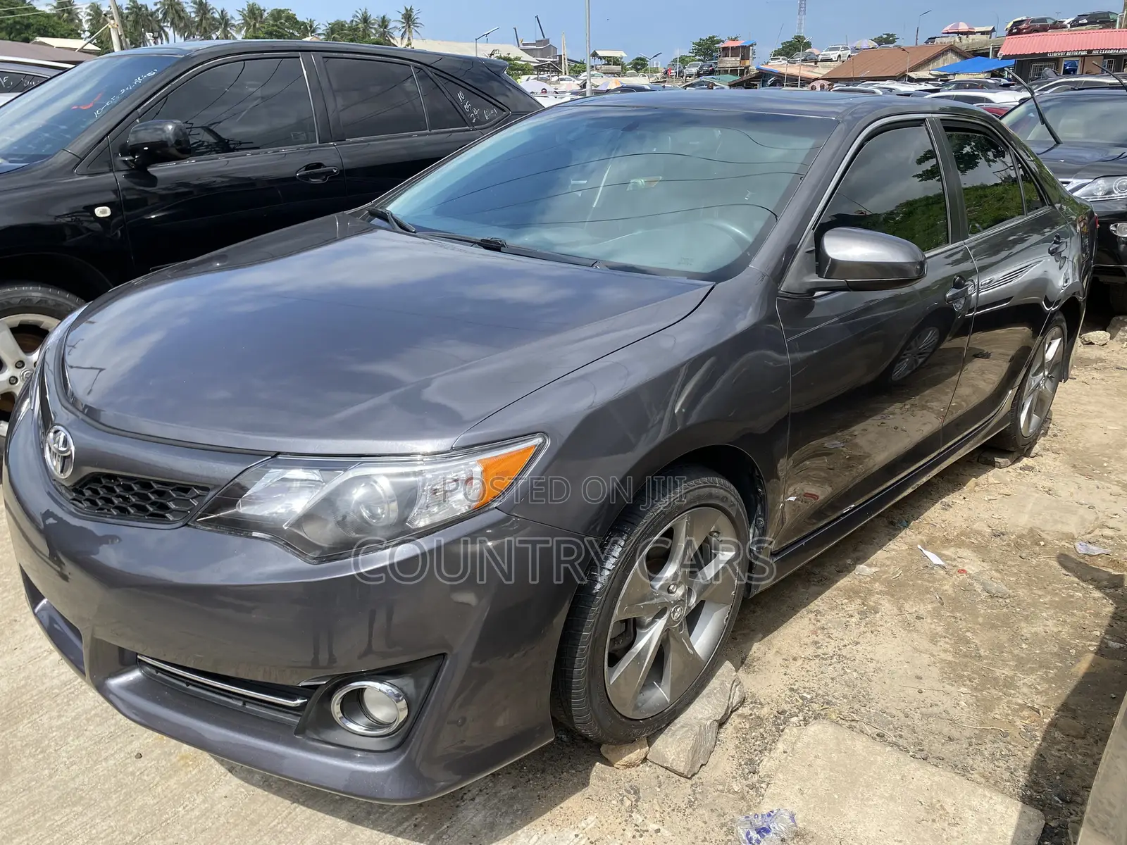 Toyota Camry 2014