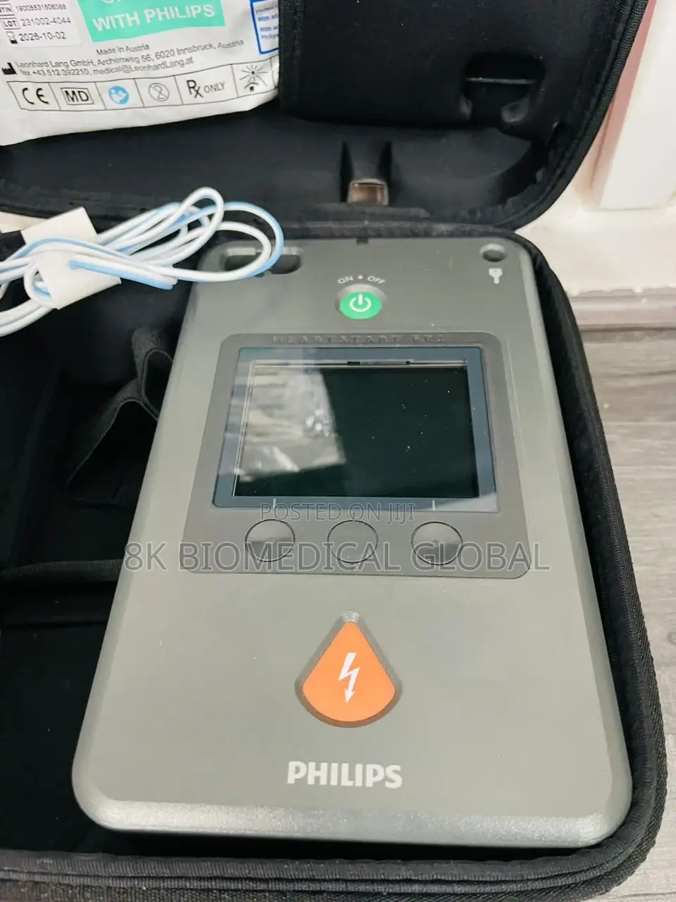 UK Used Philips Heartstart FR3 With, Pad, Battery Case