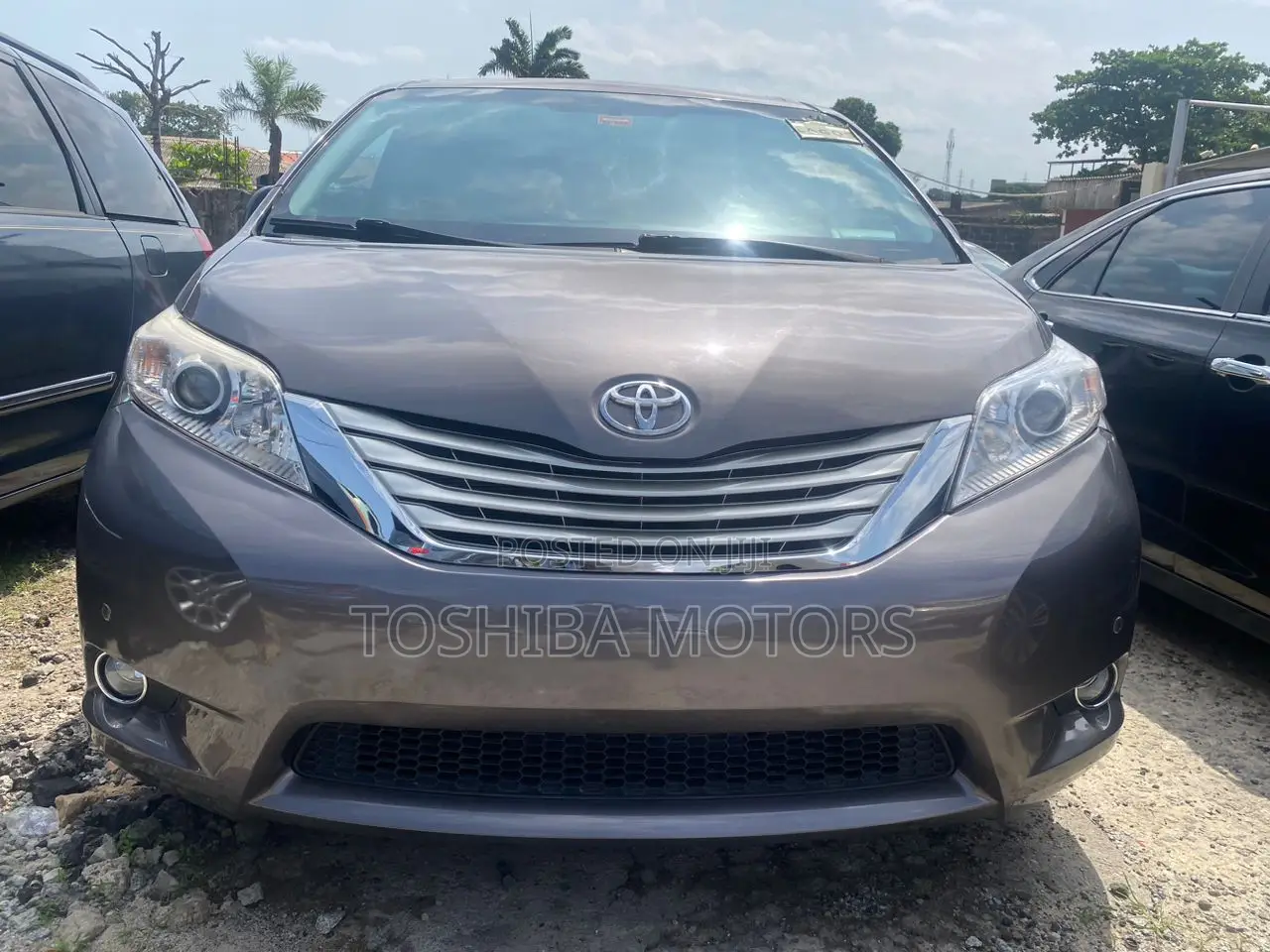 Toyota Sienna Limited 7 Passenger 2012 Gray