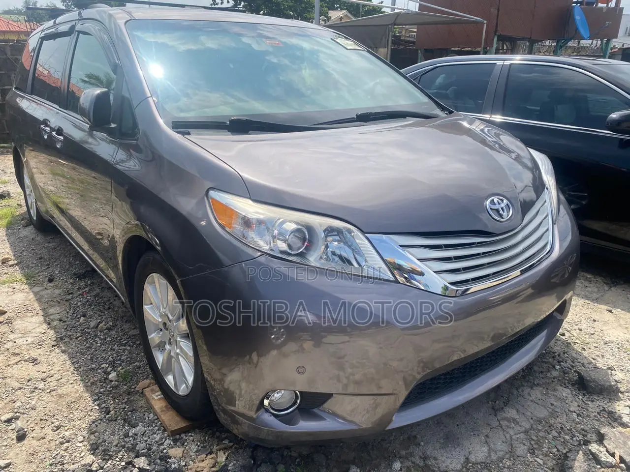 Toyota Sienna Limited 7 Passenger 2012 Gray