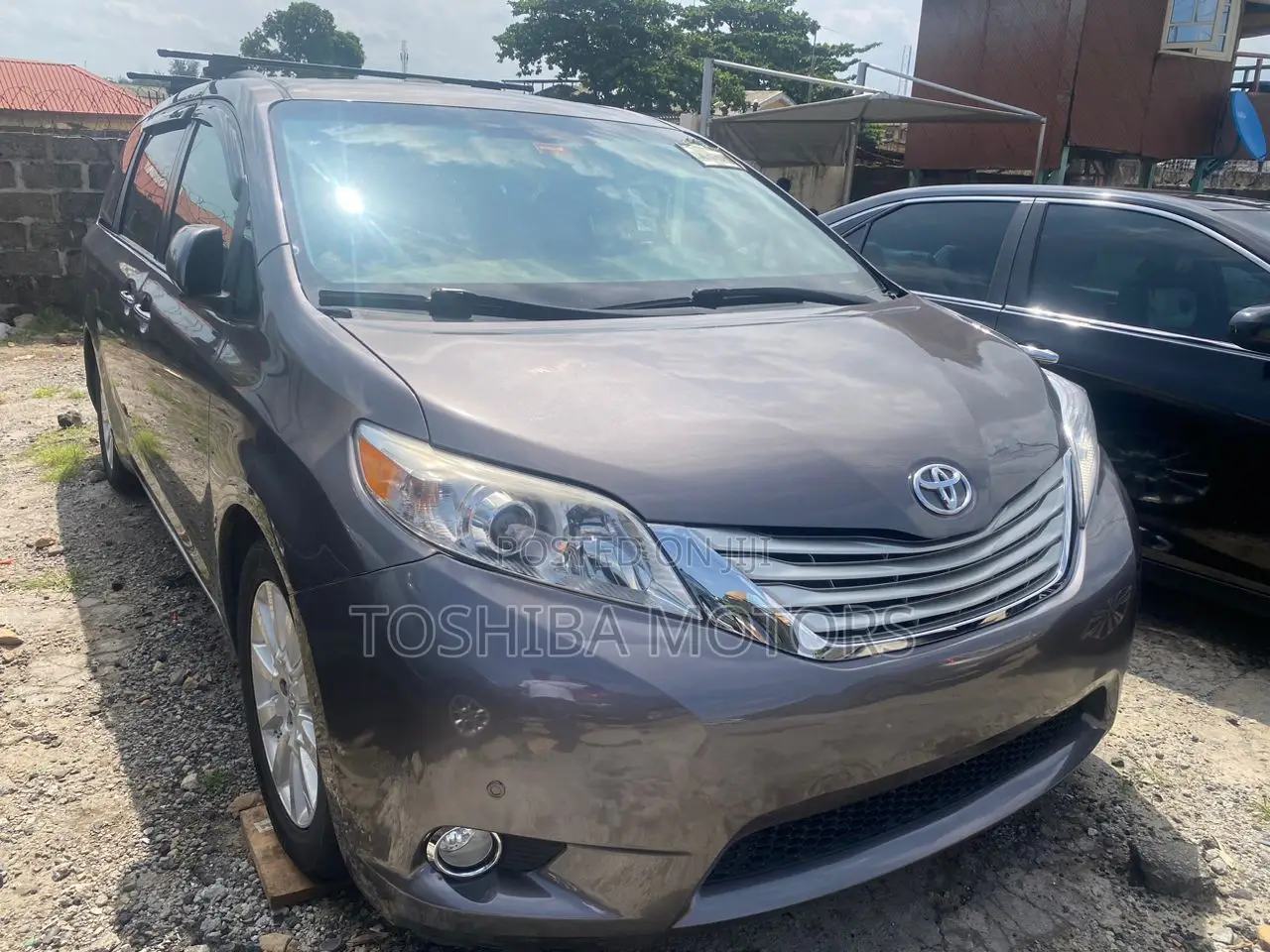 Toyota Sienna Limited 7 Passenger 2012 Gray